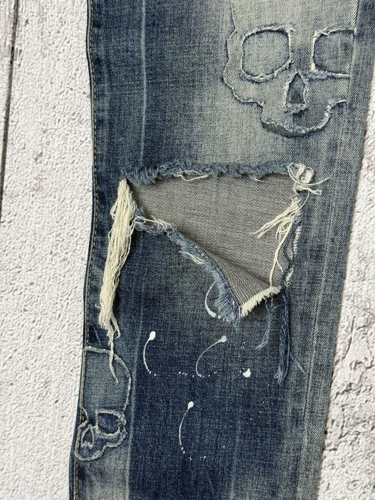 Philipp Plein Philipp Plein Jeans Skull Crossbones Distressed Denim Pants Size US 32 / EU 48 - 9 Thumbnail