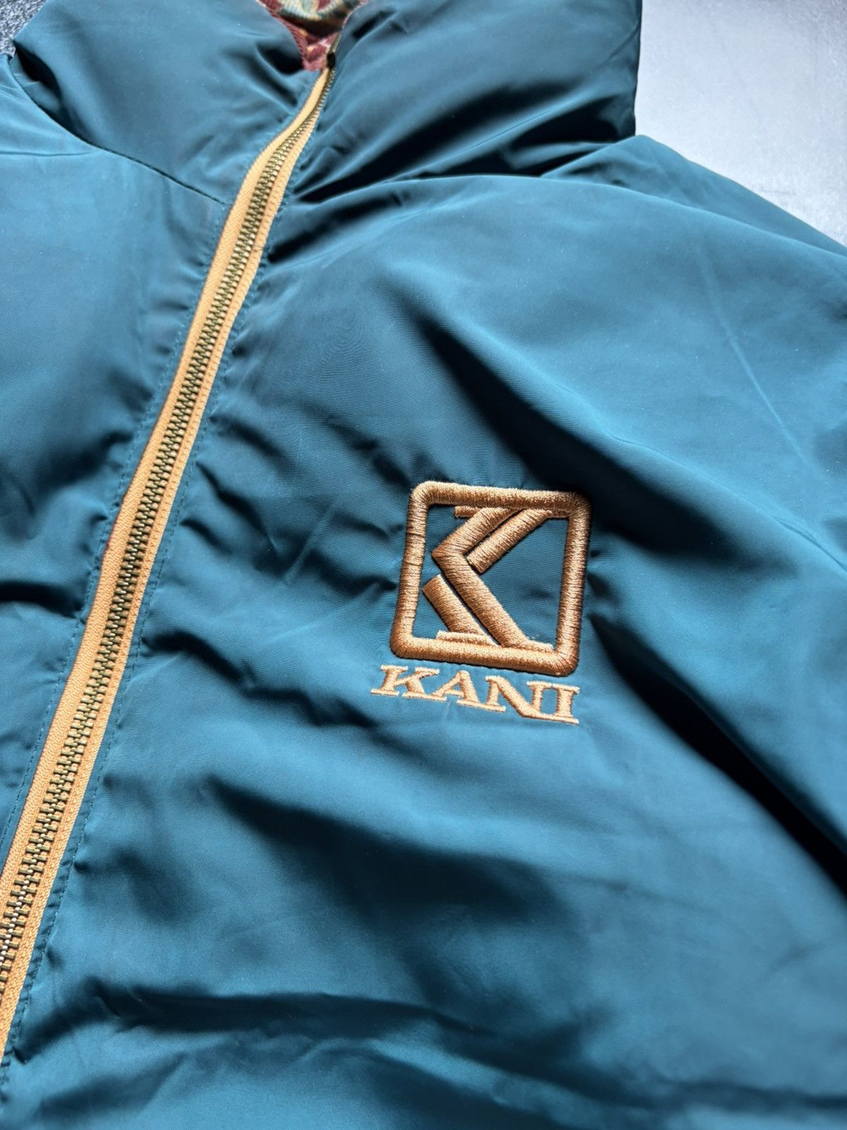 Karl Kani Karl Kani Reversible Corduroy Puffer Jacket Rare Hype Print Size US S / EU 44-46 / 1 - 7 Thumbnail