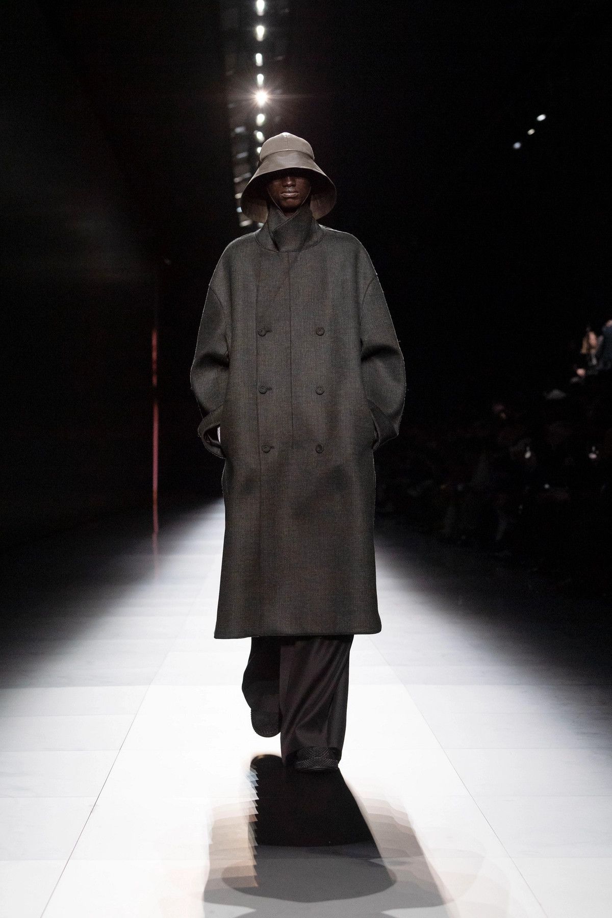 Dior o1bcso1str1224 Six-Button Bar Coat in Virgin Size US XL / EU 56 / 4 - 4 Thumbnail