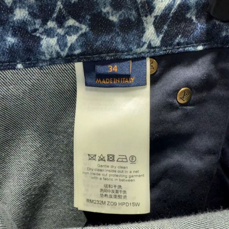 Louis Vuitton louis vuitton Fw23 new jeans with full logo and slit hem j Size US 34 / EU 50 - 4 Thumbnail