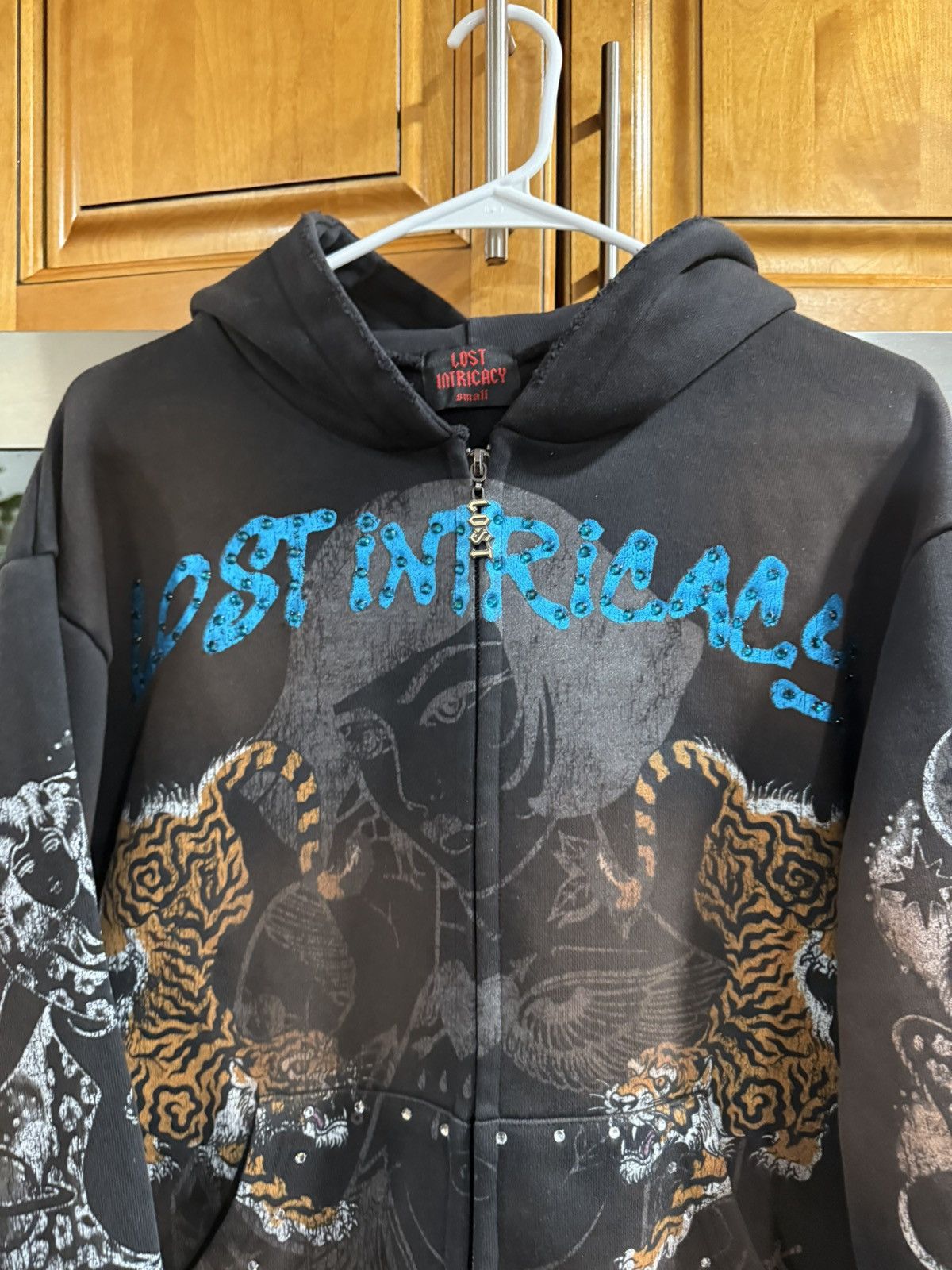 LOST INTRICACY Lost Intricacy Twin Tiger Zip Size Small Size US S / EU 44-46 / 1 - 3 Thumbnail