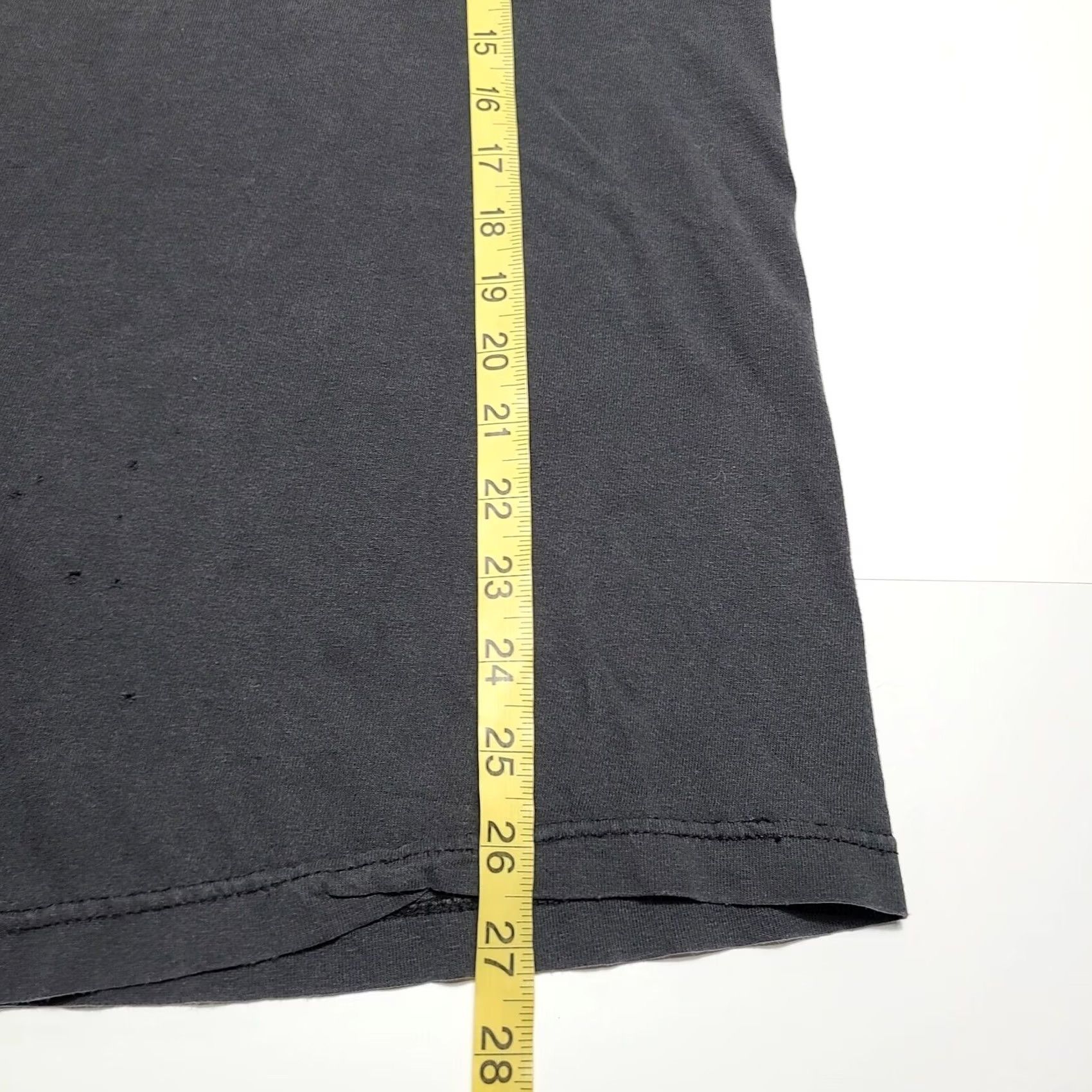 Vintage VINTAGE The Alamo T-Shirt Men’s Large Black Movie Promo 2004 Y2K Thrashed with Small Holes Front Logo Graphic Tee Mens Size US L / EU 52-54 / 3 - 8 Thumbnail