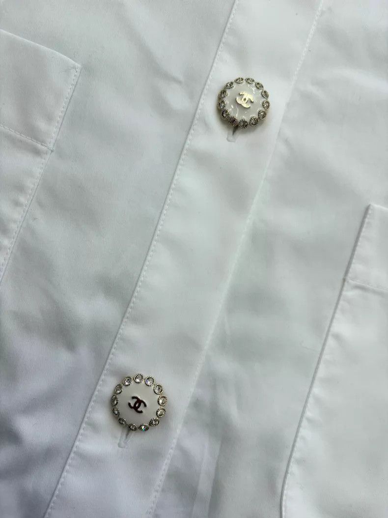 Chanel Chanel White shirt classic four-pocket shirt jacket Size S / US 4 / IT 40 - 3 Thumbnail
