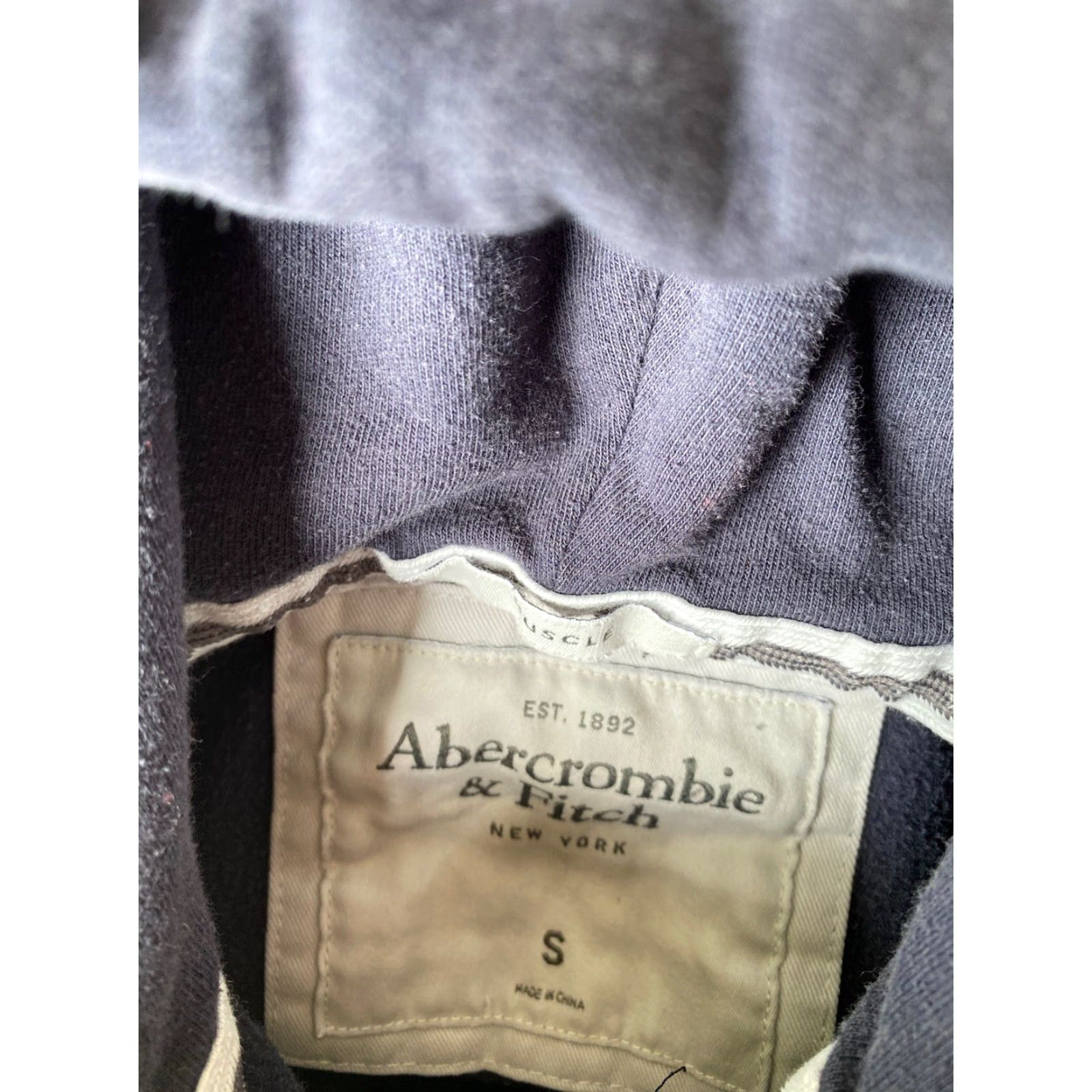 Abercrombie & Fitch VINTAGE Abercrombie & Fitch Muscle Zip Up Hoodie Men Small Gray Logo 00s Size US S / EU 44-46 / 1 - 2 Thumbnail