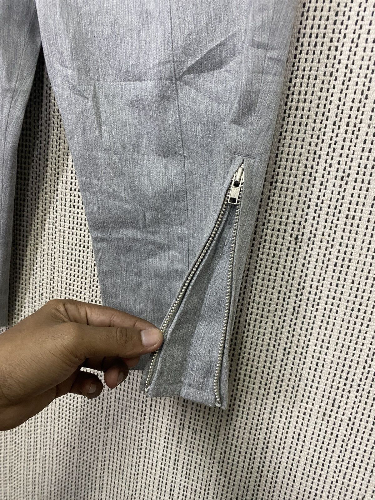 Designer × Issey Miyake × Tsumori Chisato Different Ways You Can Wear A Plain Trouser To Work Size 24" / US 00 / IT 34 - 8 Thumbnail