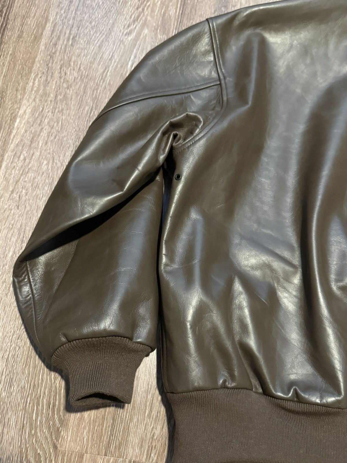 AW23 Comoli x Avirex7522 Military A-2 Leather Jacket - brown