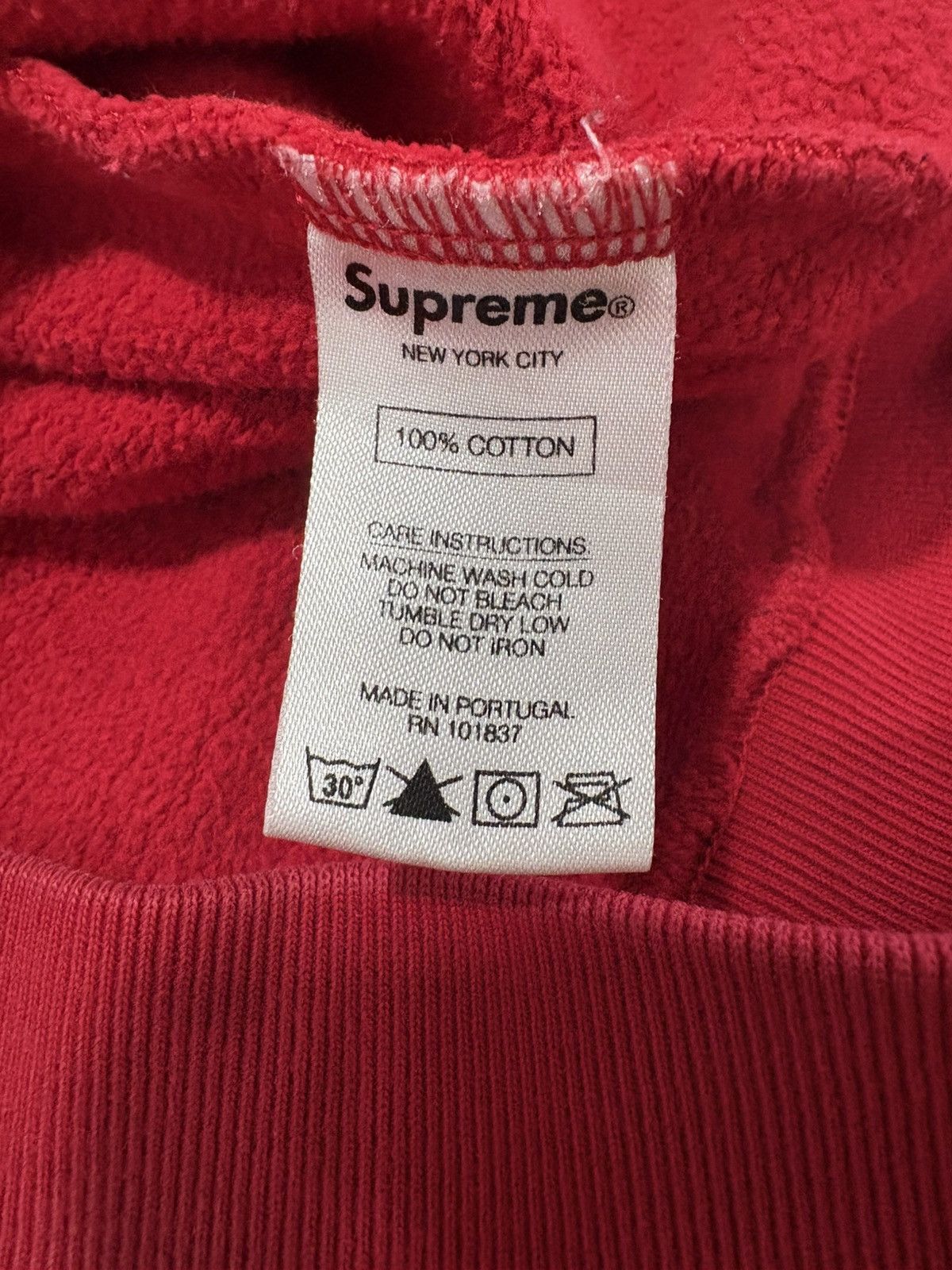 Supreme Supreme LOVE OR HATE FW18 Hoodie Size US M / EU 48-50 / 2 - 6 Thumbnail