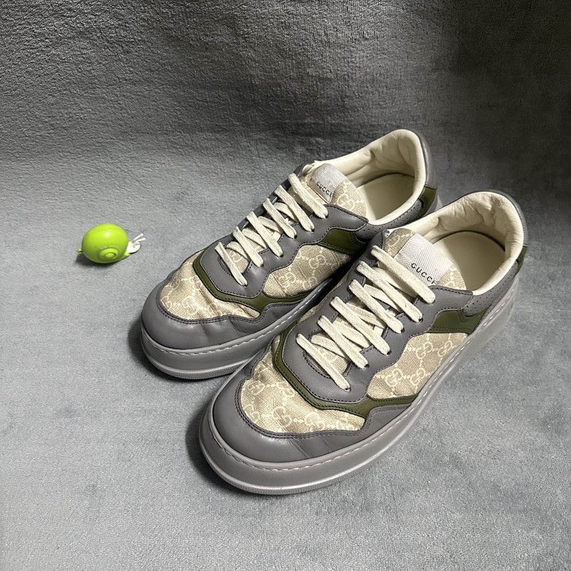 Gucci Gucci Chunky B Low-Top Leather Sneakers - Size US 10.5 / EU 43-44 - 1 Thumbnail