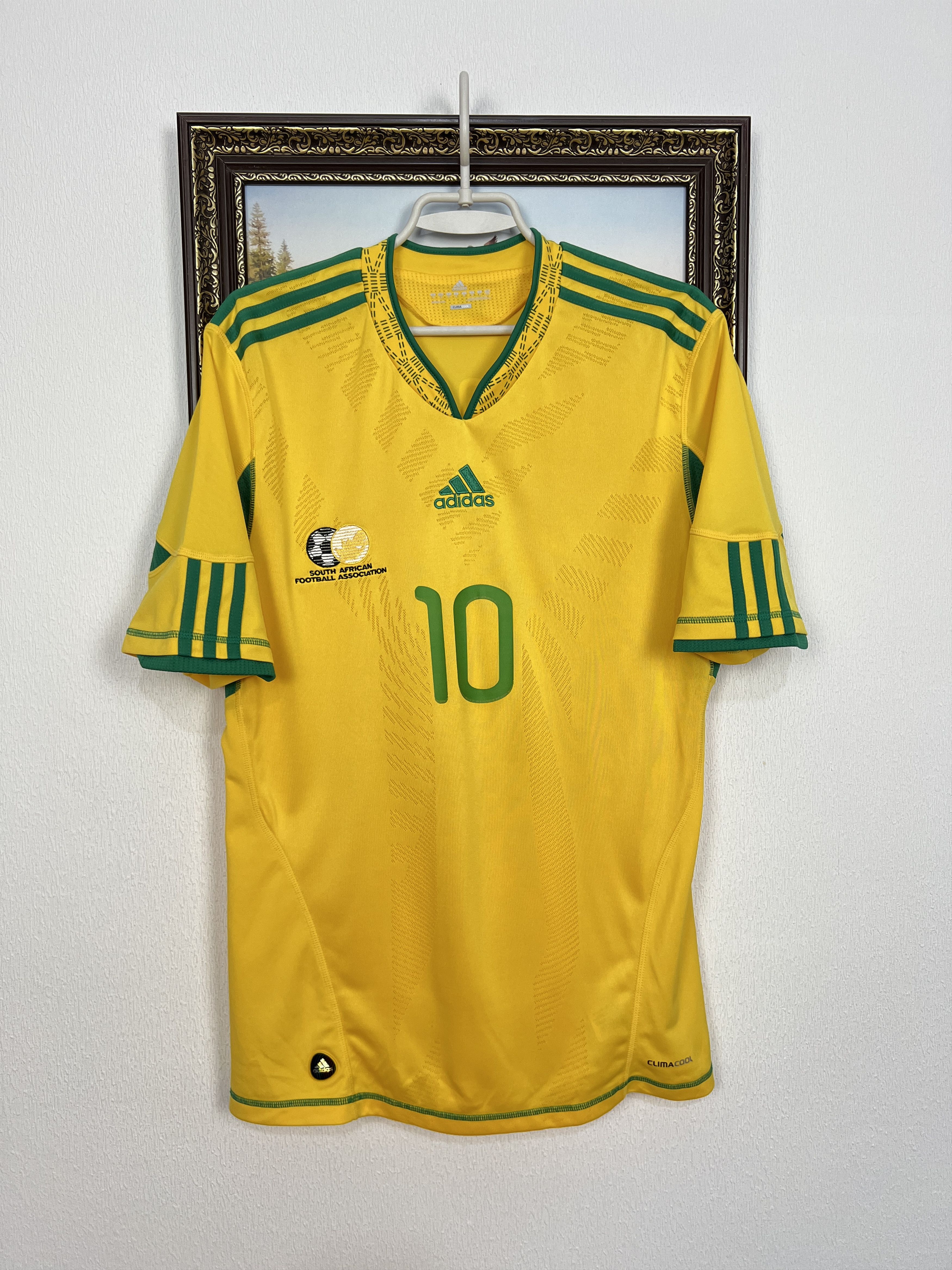 Adidas South Africa football shirt 2010 Soccer #10 Pienaar Jersey Size US M / EU 48-50 / 2 - 1 Thumbnail