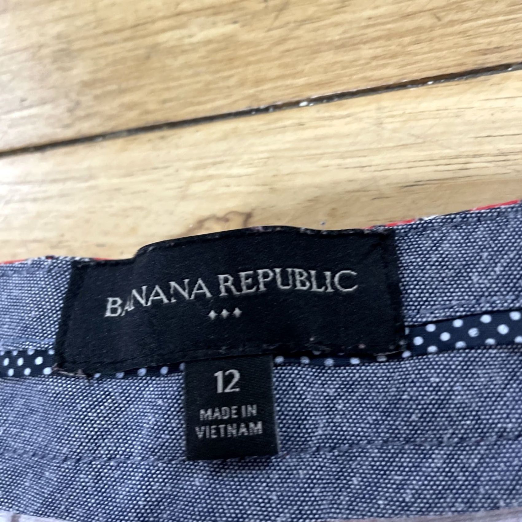 Banana Republic BANANA REPUBLIC Shorts Womens 12 Red Geometric Print Boho Mystic Art WMNTLPRT 12 Size 34" / US 12 / IT 48 - 7 Thumbnail