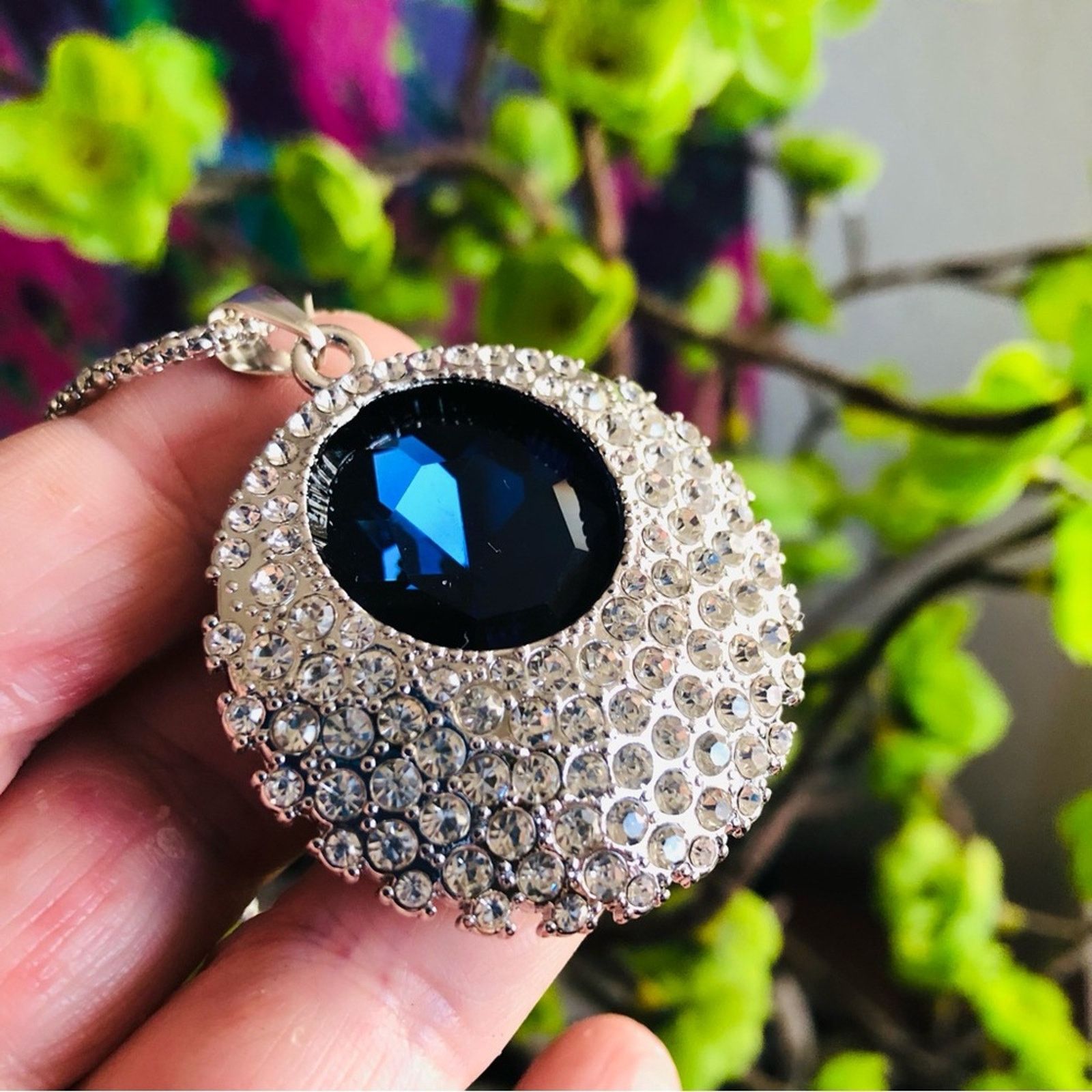 Jewelry Faceted round royal blue stone medallion amulet necklace Size ONE SIZE - 9 Thumbnail