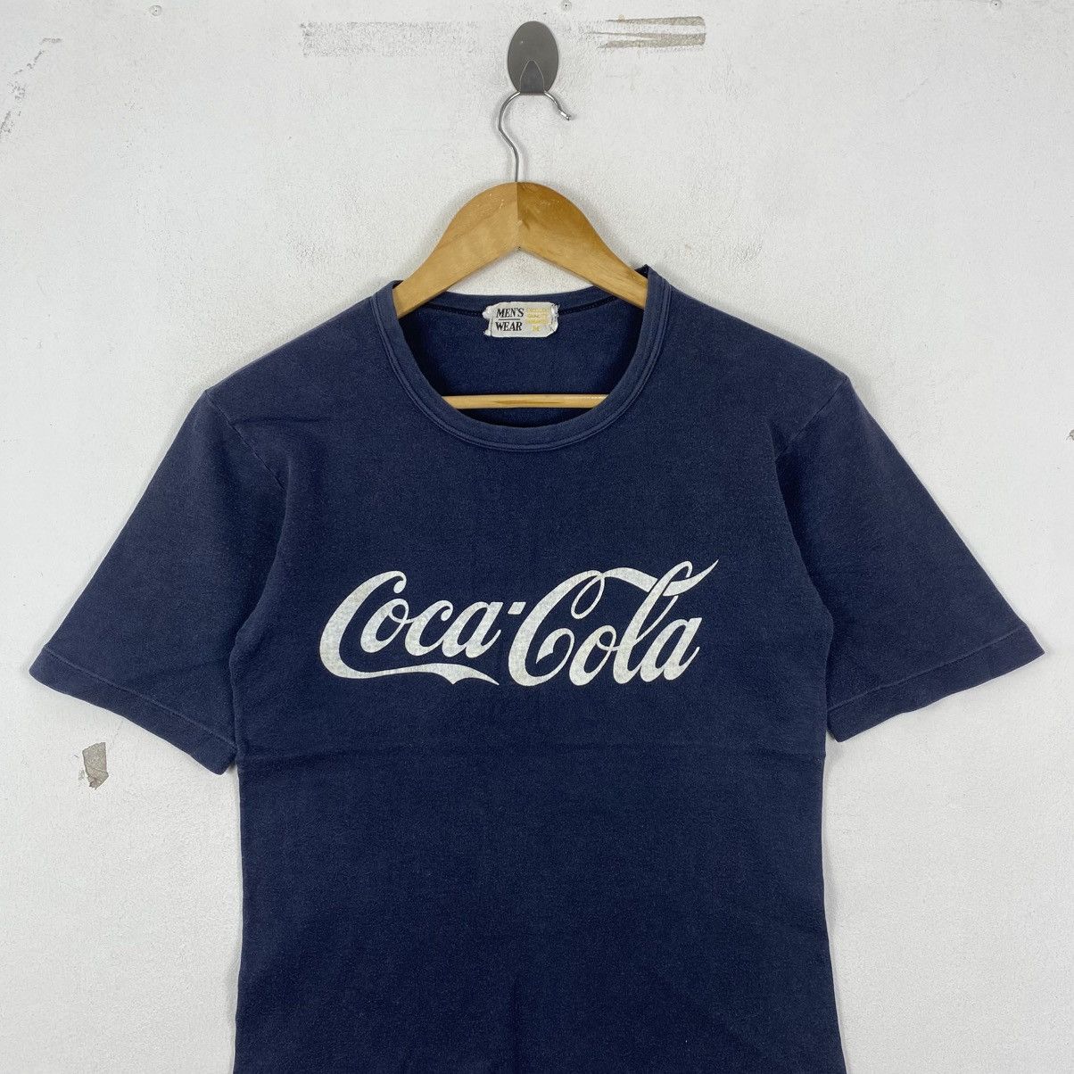 Vintage Vintage 90s Coca Cola Japanese Tag Navy Tee Size M Size US M / EU 48-50 / 2 - 3 Thumbnail