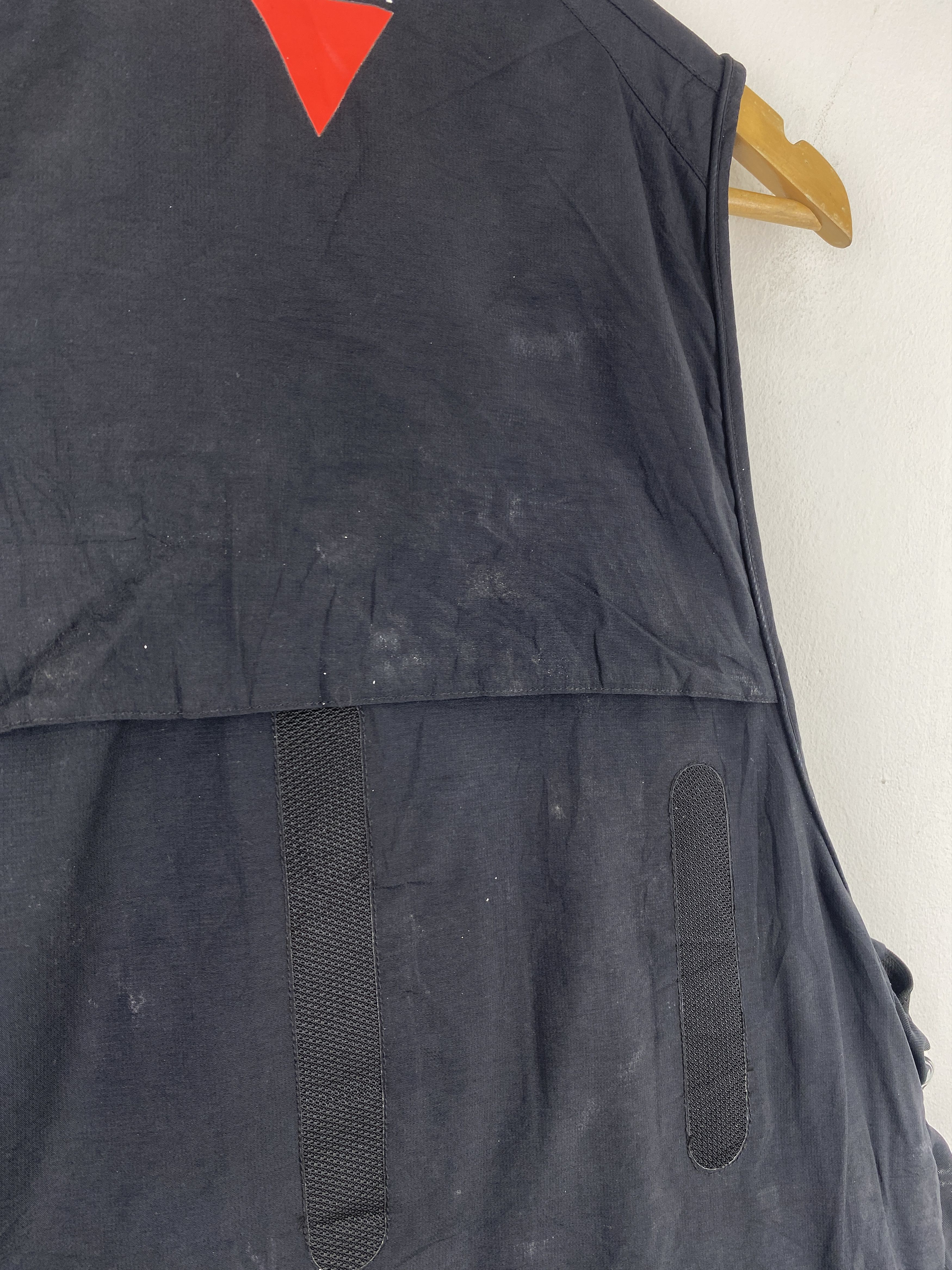 DAIWA Vintage Daiwa Multi Pocket Tactical Zipped Up Vest J2025 Size US XS / EU 42 / 0 - 19 Thumbnail