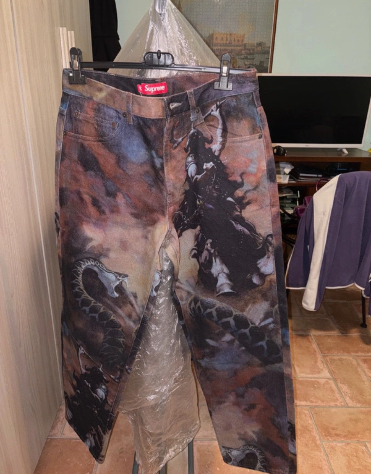 Supreme Frank Frazetta Track Pant 【M】 Supreme Teams Up with the Frank Frazetta Estate