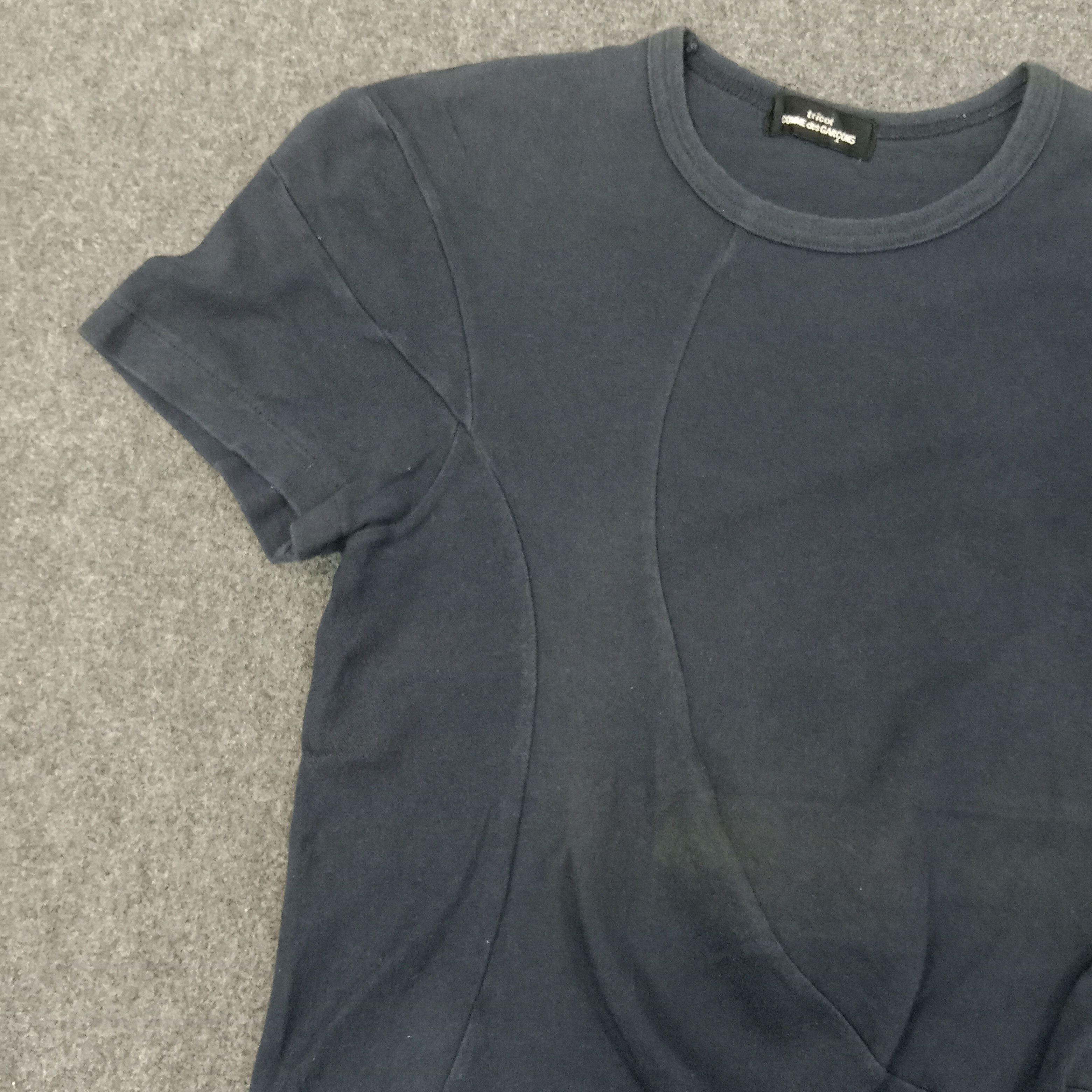 Tricot Comme des Garcons Rare Tricot Comme Des Garcons Japan Tshirt C259N36 Size S / US 4 / IT 40 - 2 Thumbnail
