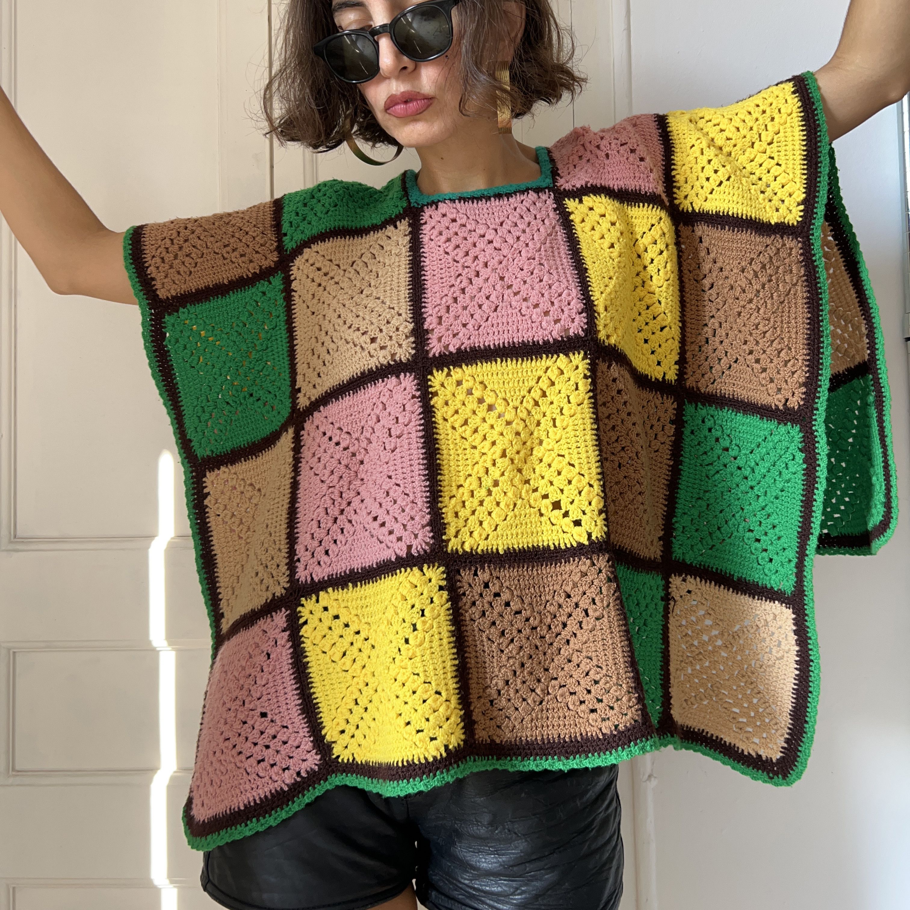Vintage Vintage 70s Hand Crochet Poncho Size ONE SIZE - 1 Thumbnail