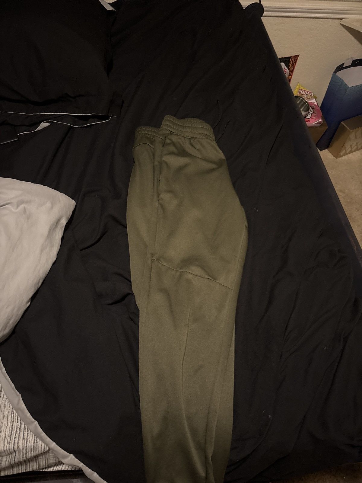 Under Armour Dark green under amour sweats Size US 32 / EU 48 - 1 Thumbnail