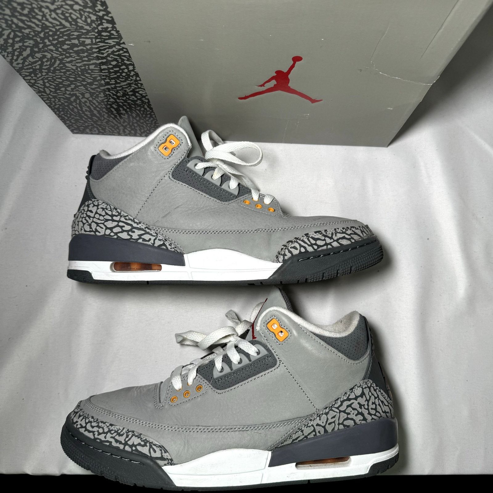 Jordan Brand × Nike Size 9.5 - Air Jordan 3 Retro Cool Grey 2021 Men's Shoes Size US 9.5 / EU 42-43 - 2 Thumbnail