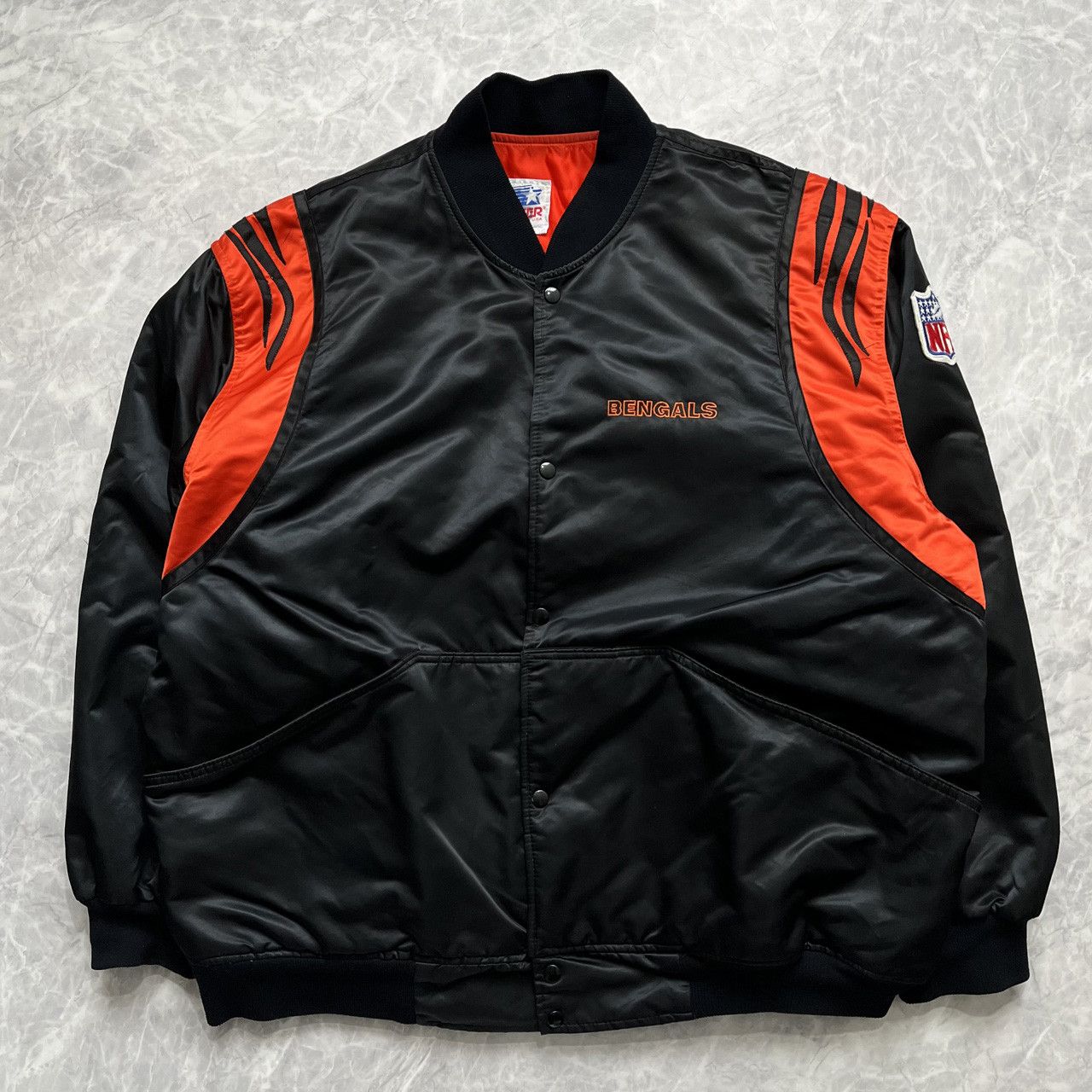 image of VTG 80's 90's Nfl Cincinnati Bengals Satin Bomber Jacket in Black, Men's (Size 2XL)