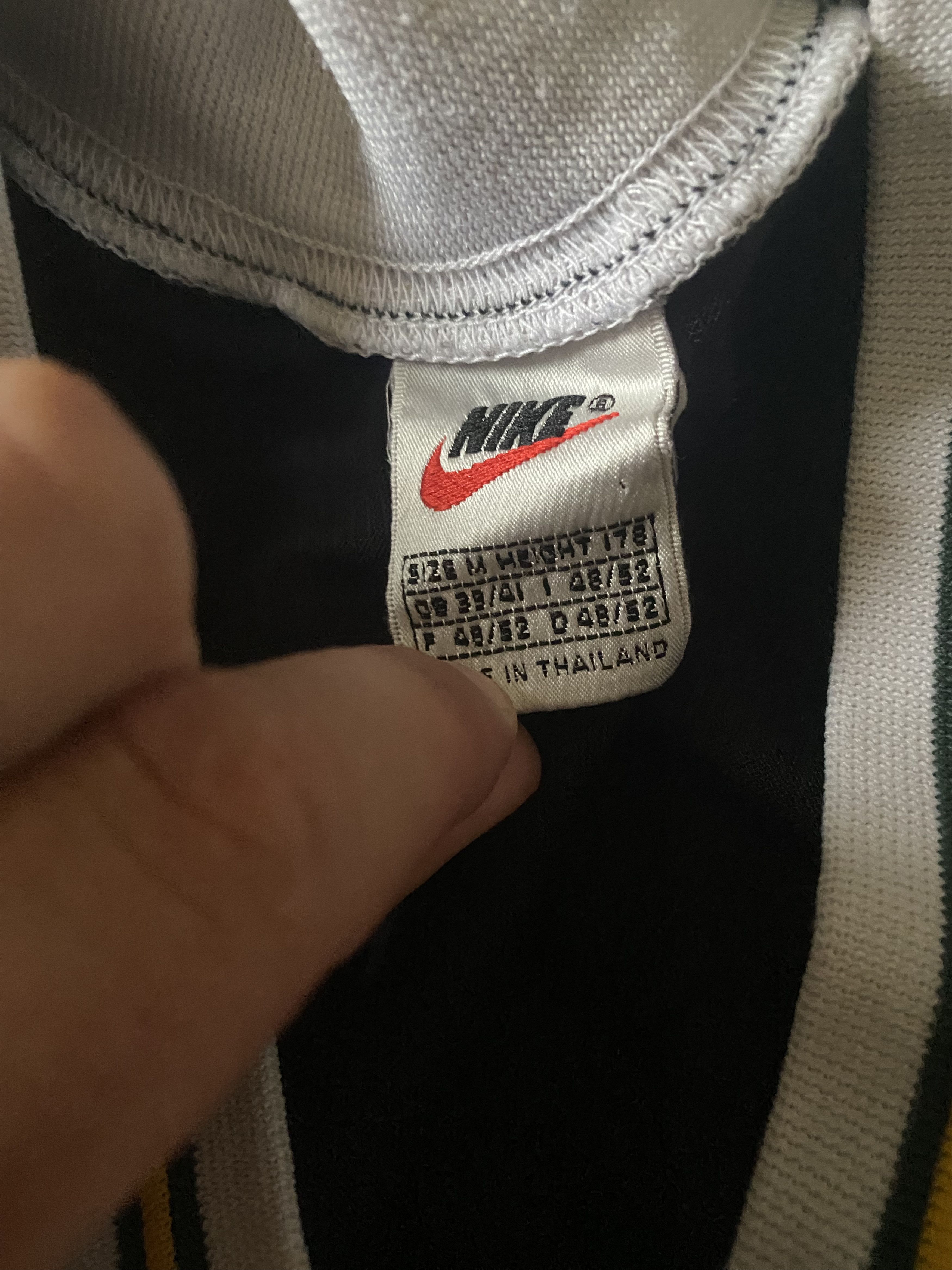 Nike Vintage Jersey basketball - NIKE retro - M - UNIQUE Size US M / EU 48-50 / 2 - 4 Thumbnail
