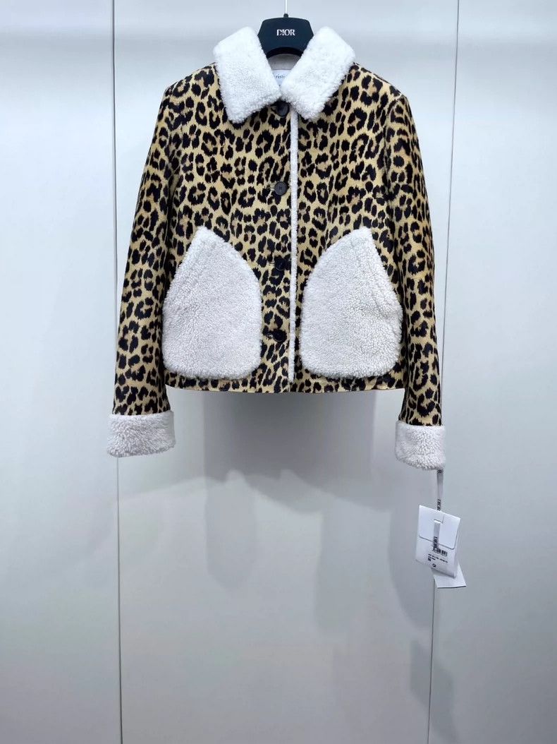 Dior Dior Leopard fur jacket 2504-Nextarrow Size XS / US 0-2 / IT 36-38 - 1 Thumbnail