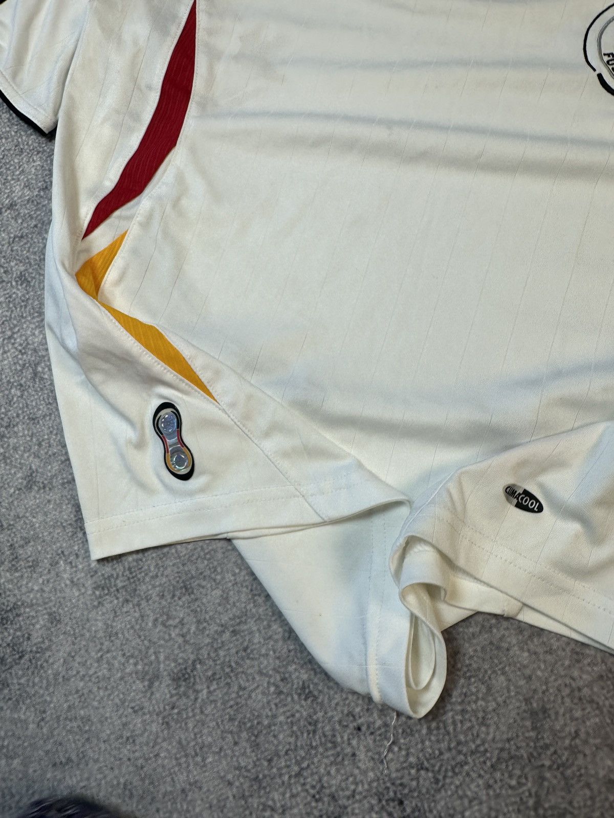 Adidas × Vintage Vintage Adidas Germany 06/07 Soccer Jersey Blokecore Rare Size US XXS / EU 40 - 3 Thumbnail