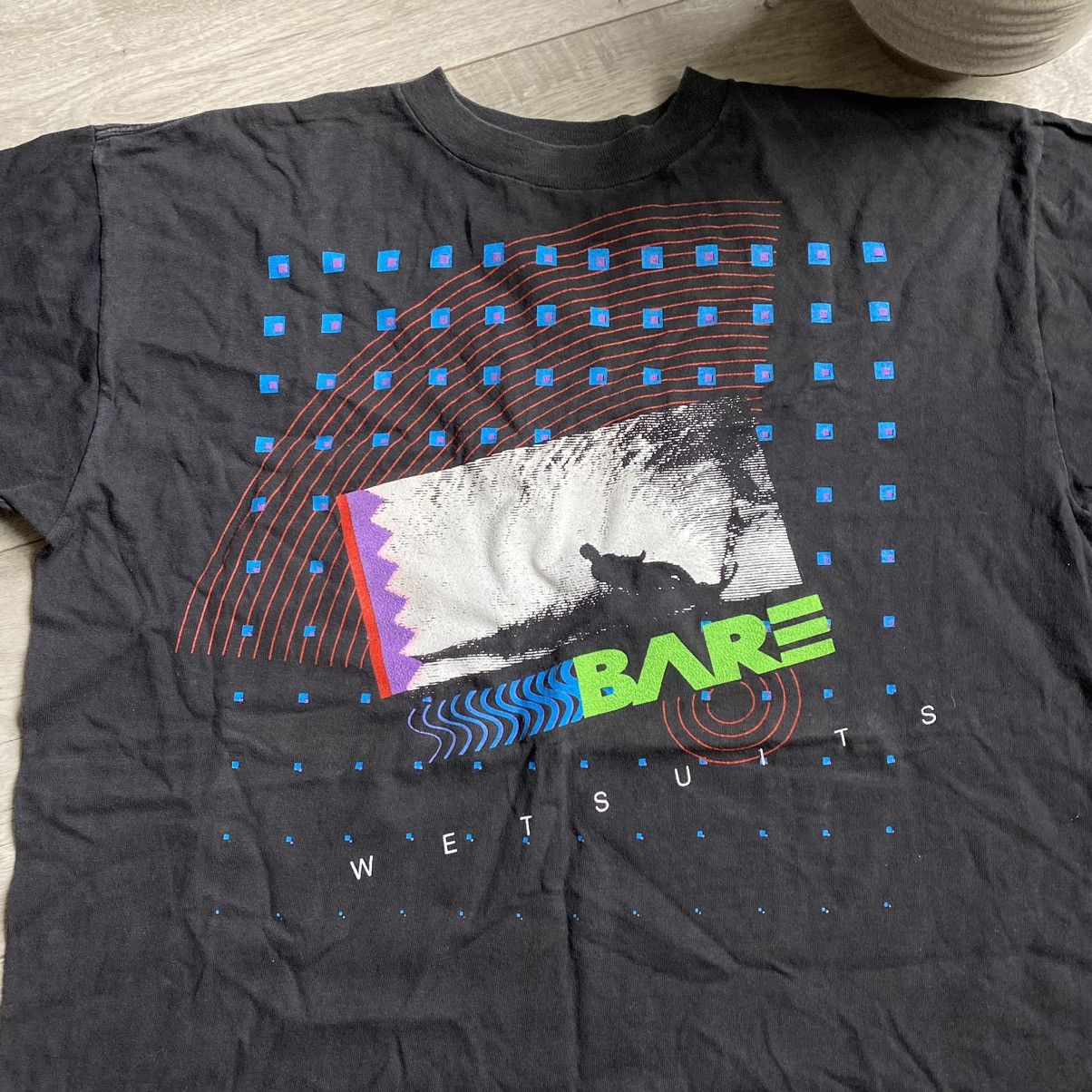 Vintage VINTAGE BARE WETSUITS GRAPHIC PRINT SINGLE STITCH T-SHIRT Size US L / EU 52-54 / 3 - 3 Thumbnail