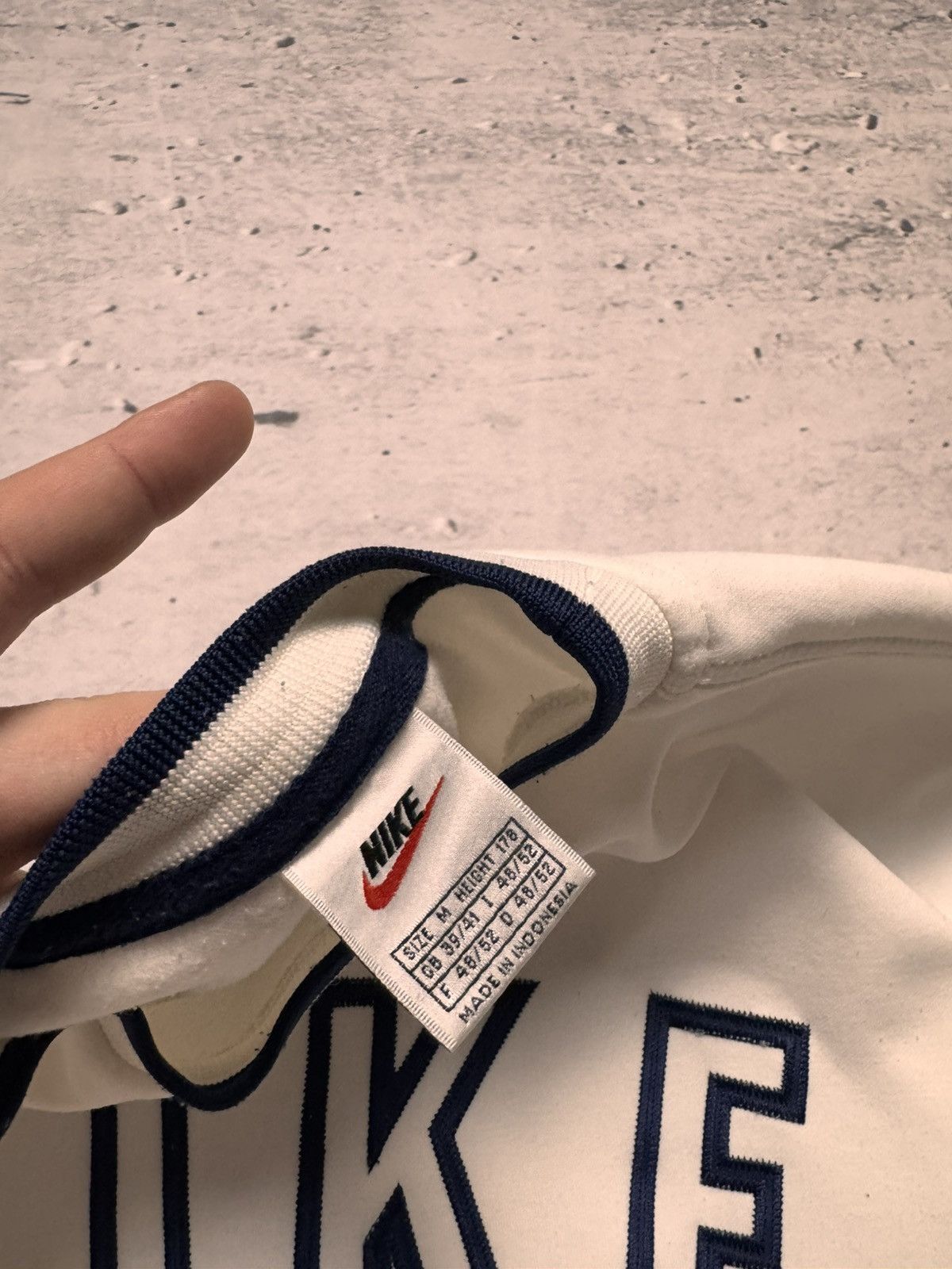 Nike × Vintage NIKE VINTAGE CENTER LOGO OVERSIZE BOXY SWEATSHIRT Size US M / EU 48-50 / 2 - 7 Thumbnail