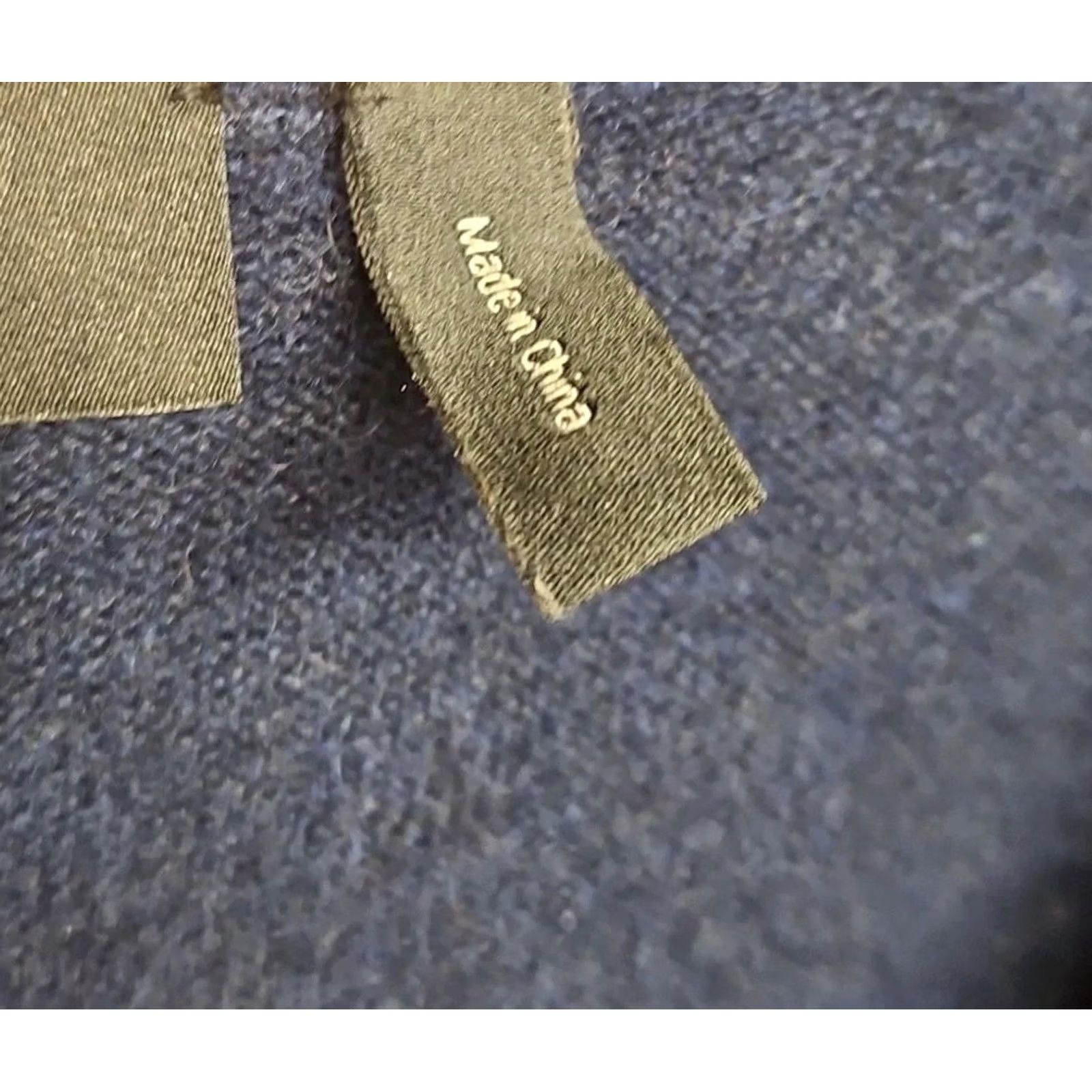 Theory Theory Sweater Women’s Petite Small V-Neck 100% Cashmere Navy Blue Pullover Size S / US 4 / IT 40 - 5 Thumbnail