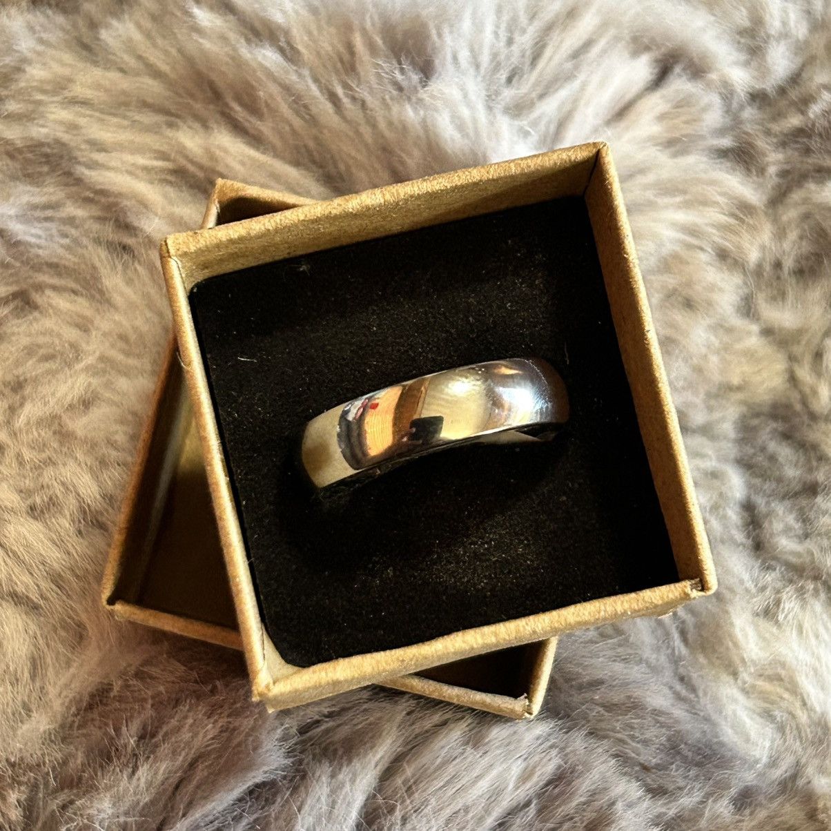 Jewelry Men’s 6mm polished Titanium comfort band wedding ring NIB 12 Size ONE SIZE - 5 Thumbnail