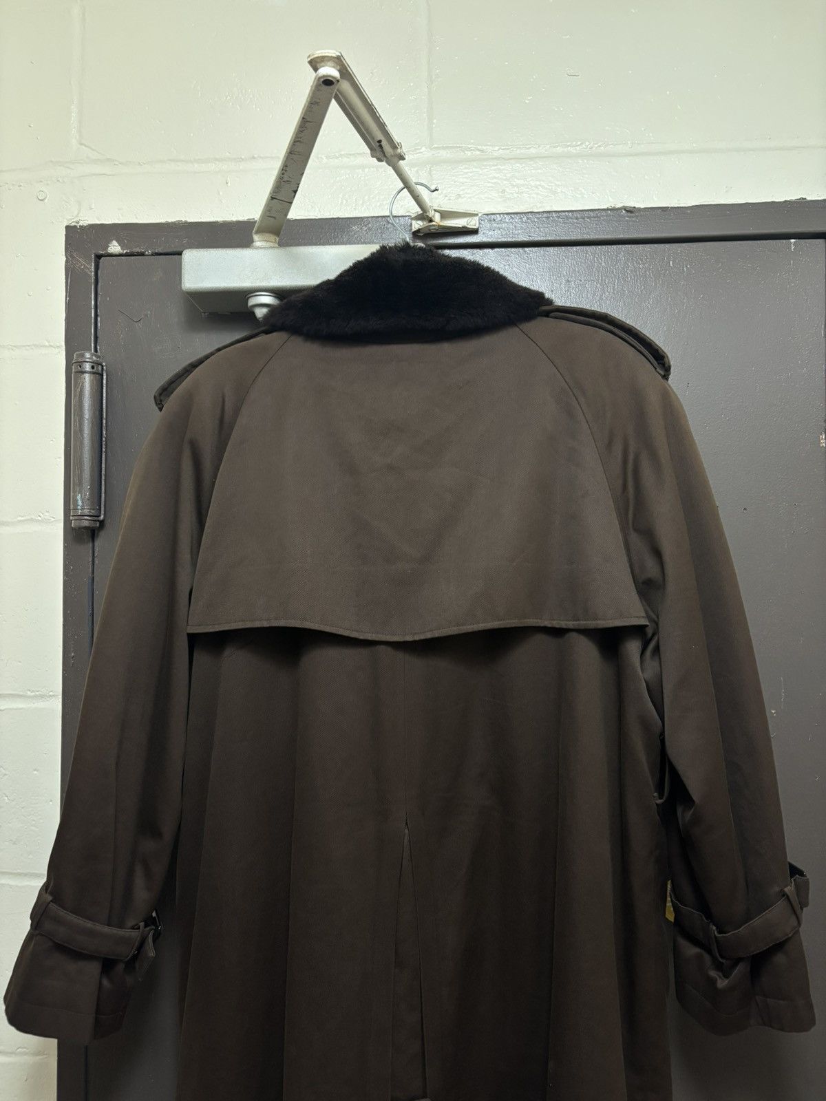 Yves Saint Laurent Yves Saint Laurent Fourrures Lined Trench Coat Size US L / EU 52-54 / 3 - 4 Thumbnail