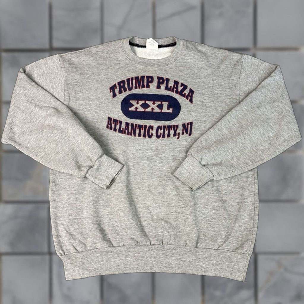 Vintage VINTAGE Majestic Sweatshirt Adult XL Gray/Blue Trump Plaza City Pullover Men MENS Size US XL / EU 56 / 4 - 1 Thumbnail