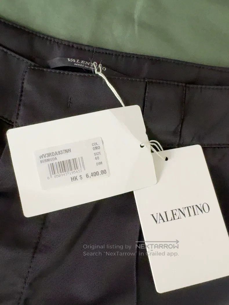 Valentino Valentino Men's plain black casual nylon shorts Size US 34 / EU 50 - 4 Thumbnail