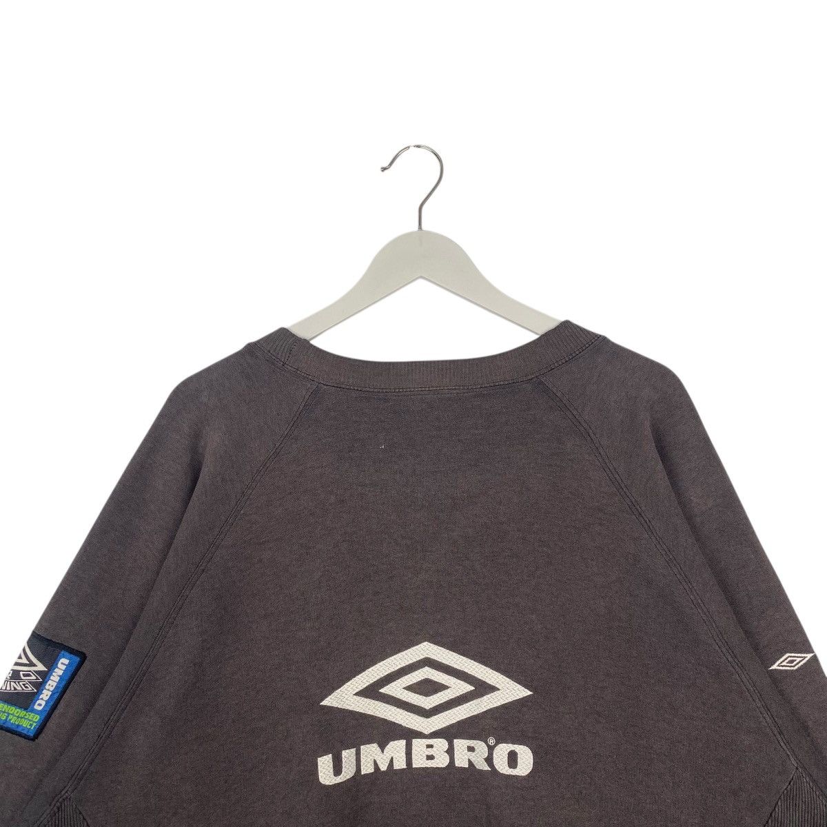 Other Vintage Umbro Crewneck Sweatshirt Brown Pullover Jumper L Size US L / EU 52-54 / 3 - 6 Thumbnail