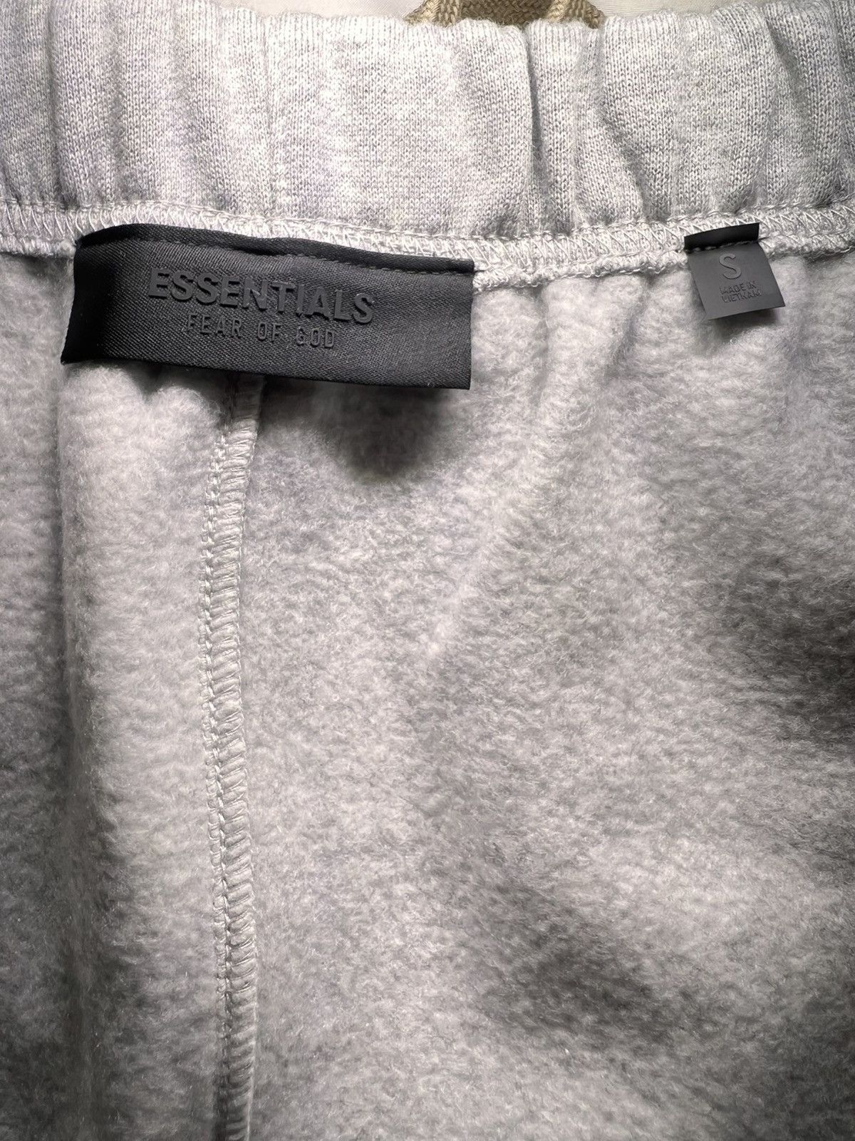 Essentials Essentials fear of god light heath sweatpants Size Small Size US 30 / EU 46 - 3 Thumbnail