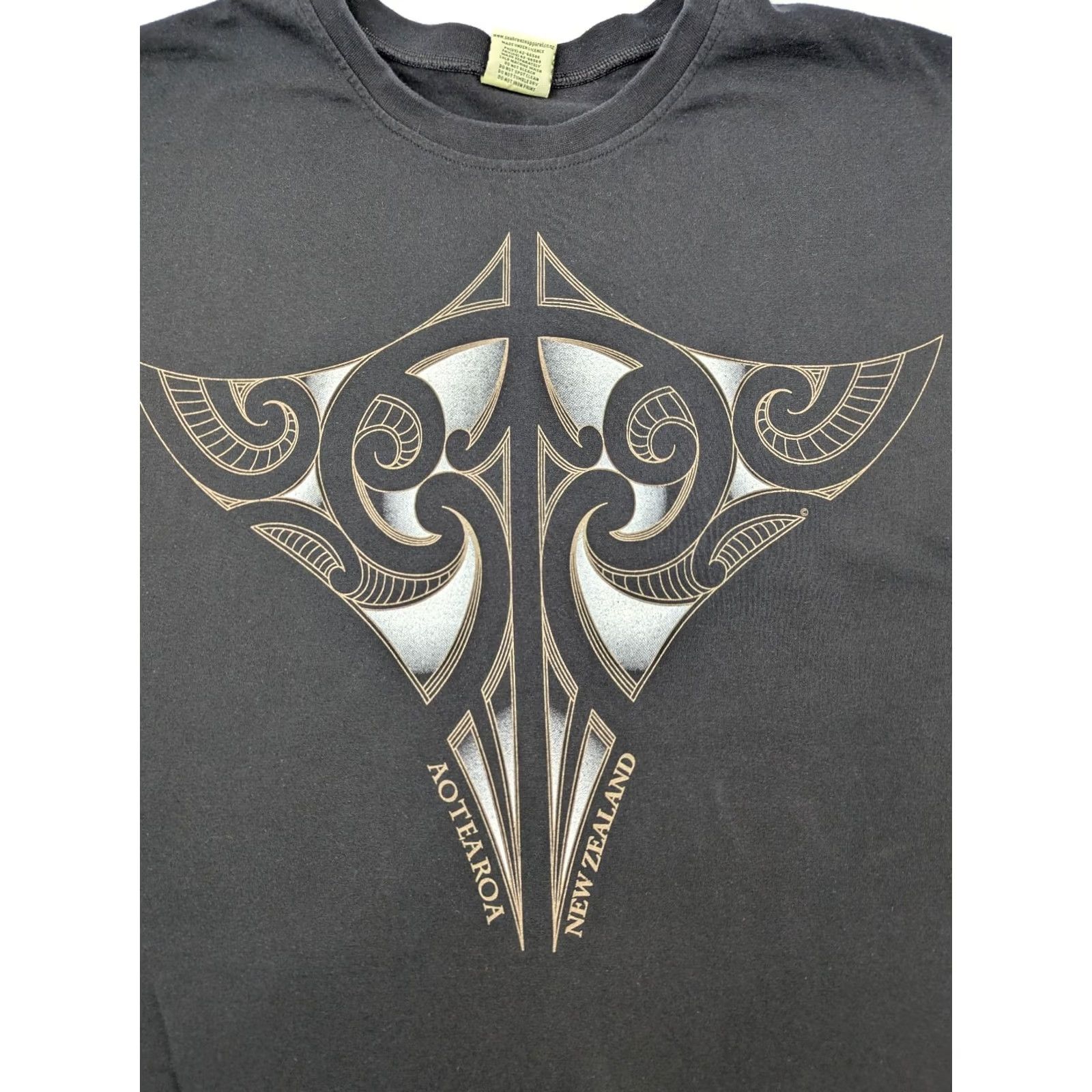 Vintage VINTAGE Clean Green T-Shirt Men 2XL Cotton Black Short Sleeve Crew Neck Embroidered Aotearoa New Zealand Tribal Single Stitch Size US XXL / EU 58 / 5 - 2 Thumbnail