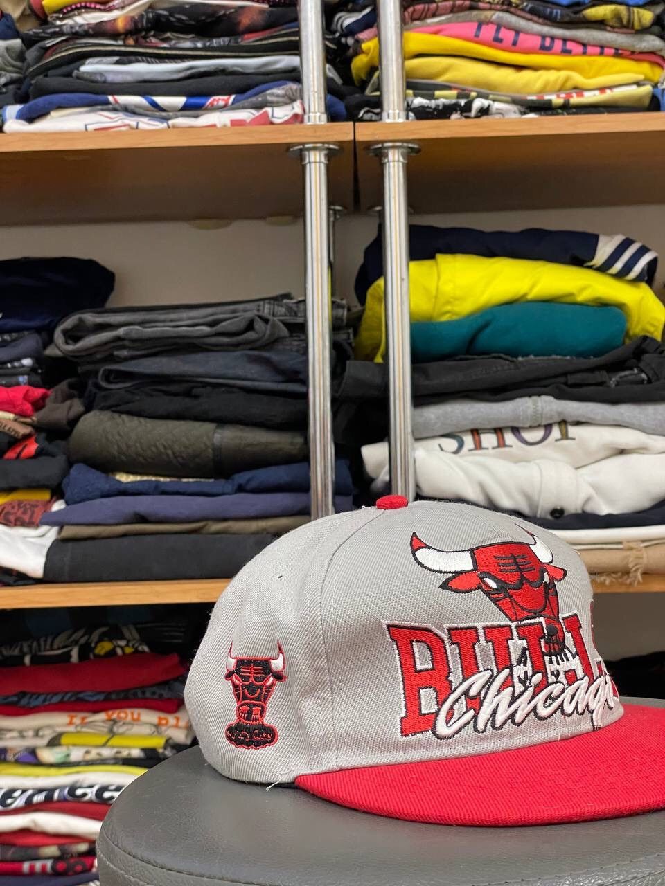 NBA × Vintage Chicago Bulls Vintage NBA Snap Back Cap Hat Size ONE SIZE - 2 Thumbnail