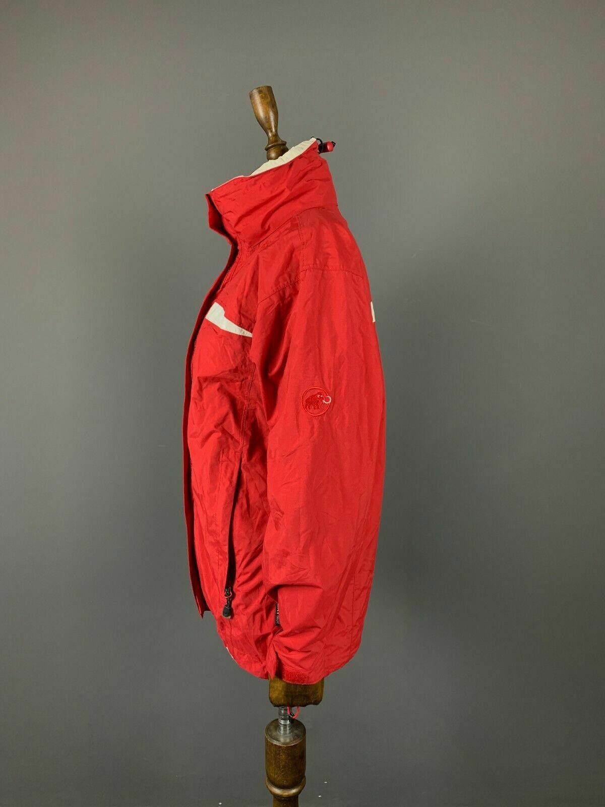 Mammut Mammut Red Zip Outdoor Jacket S US 4-6 UK 8-10 EU 36-38 Size S / US 4 / IT 40 - 5 Thumbnail