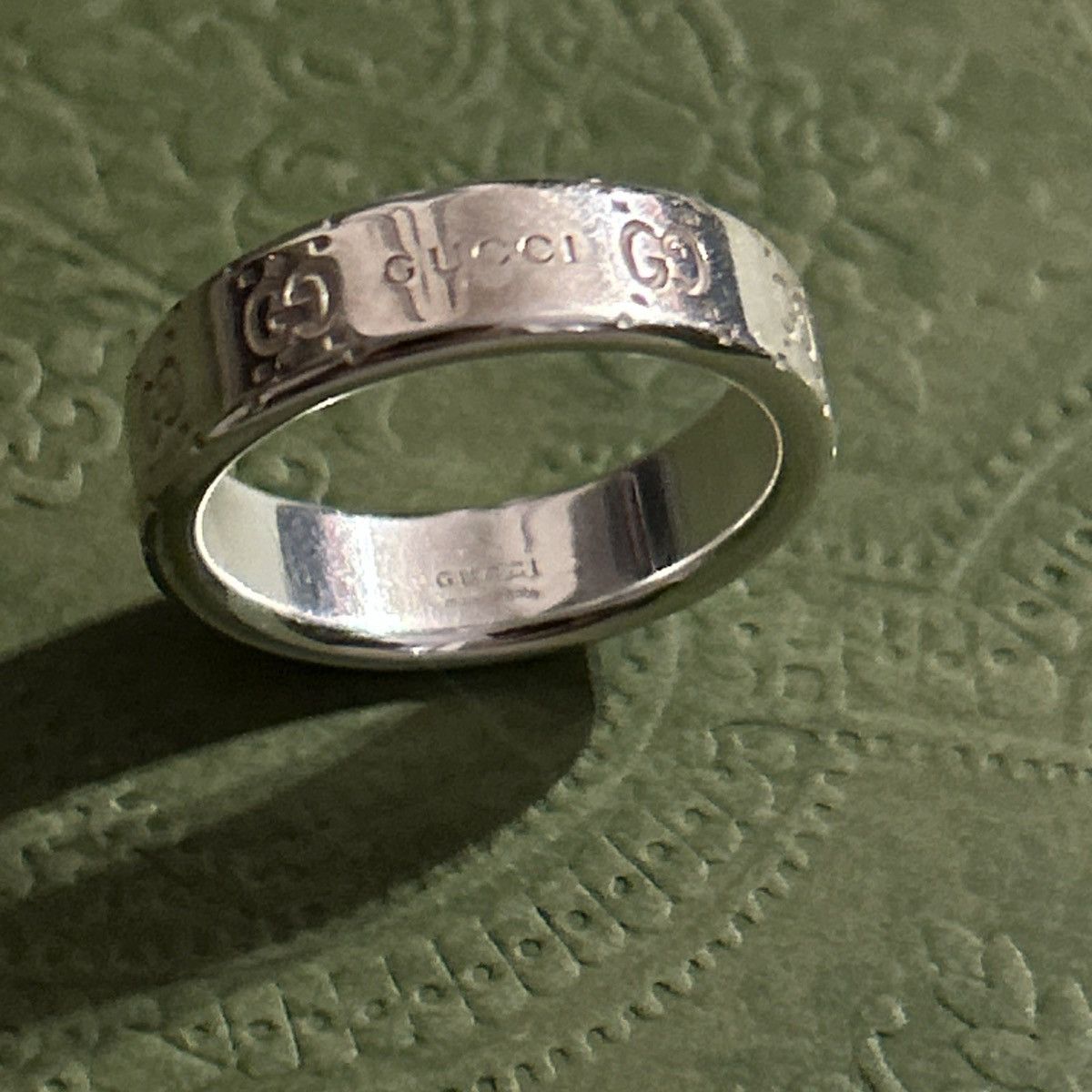 Gucci Gucci Signature GG Wide Logo Ring AG 925 814720 Size ONE SIZE - 3 Thumbnail