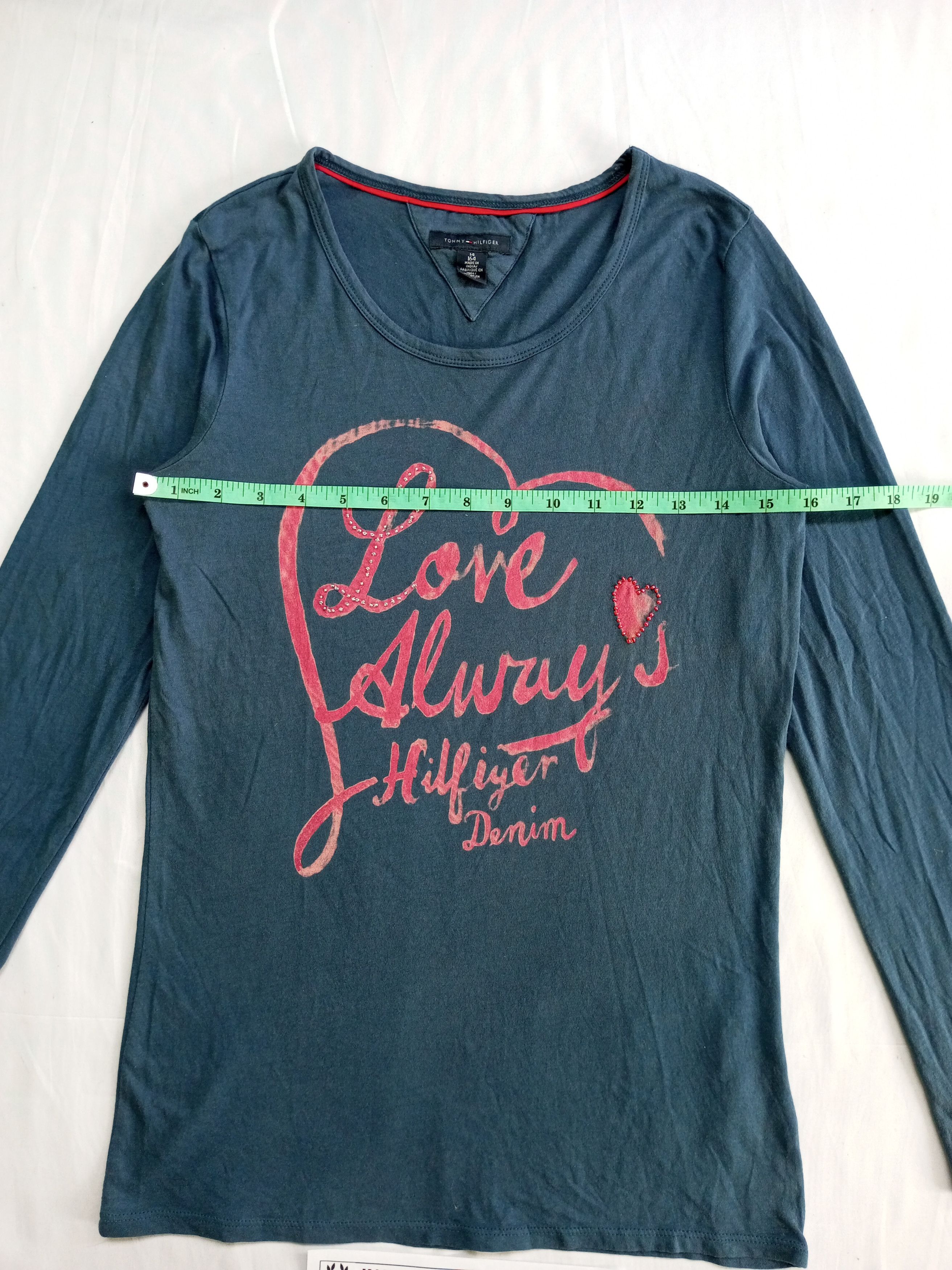 Tommy Hilfiger × Vintage Vintage Tommy Hilfiger Girl Tee Tommy Hilfiger Size US XS / EU 42 / 0 - 6 Thumbnail