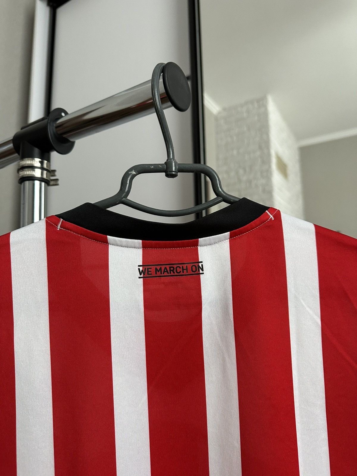 Under Armour 2016/2017 FC Southampton Under Armour Soccer Jersey T-Shirt Size US L / EU 52-54 / 3 - 8 Thumbnail