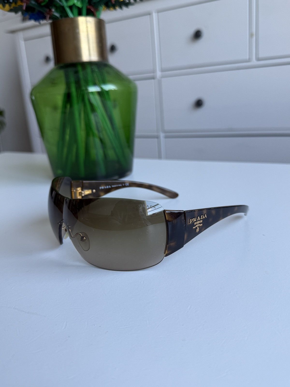 Designer × Prada × Vintage Vintage y2k Prada oversized sunglasses designer luxury rare Size ONE SIZE - 3 Thumbnail