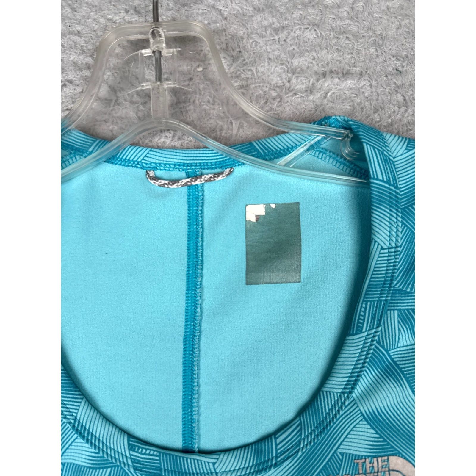 The North Face The North Face Shirt Women XS Blue Crew Vaporwick Poly Geometric T-Shirt Casual Womens Short Sleeve Lightweight Classic Outdoor Size XS / US 0-2 / IT 36-38 - 7 Thumbnail