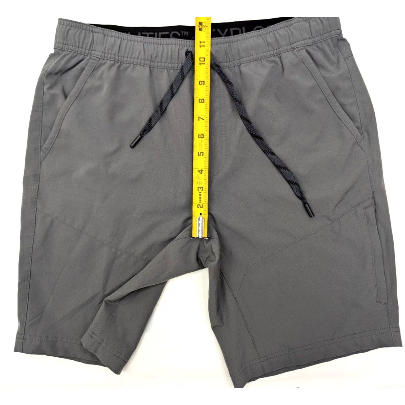 Vintage Gerry Gray Lightweight Cargo Shorts Men 32 Inseam 10" Flat Front Front Zip Pockets Chino EUC Size US 32 / EU 48 - 3 Thumbnail