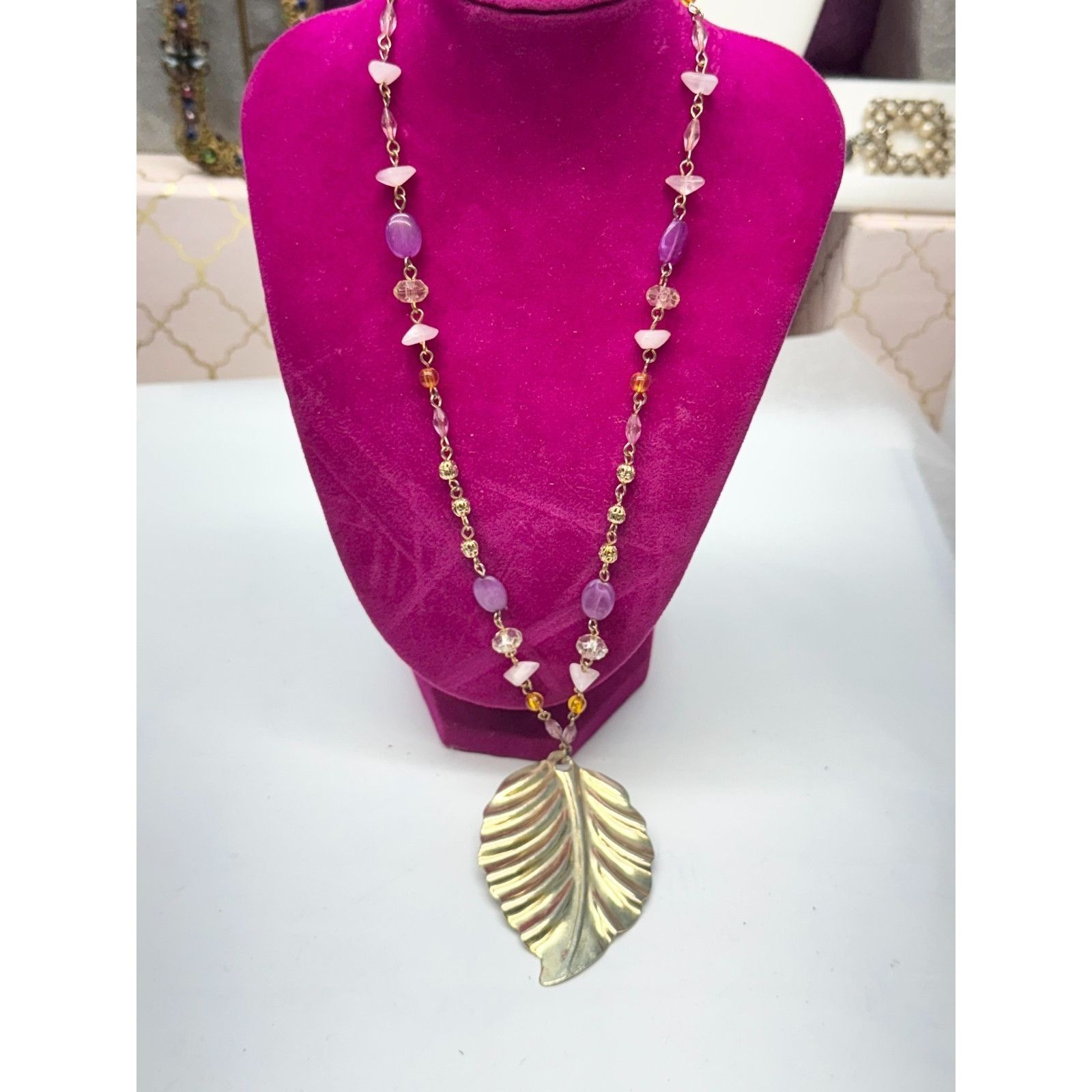 Vintage Vintage acrylic crystal chain beaded leaf pendant necklace Size ONE SIZE - 2 Thumbnail