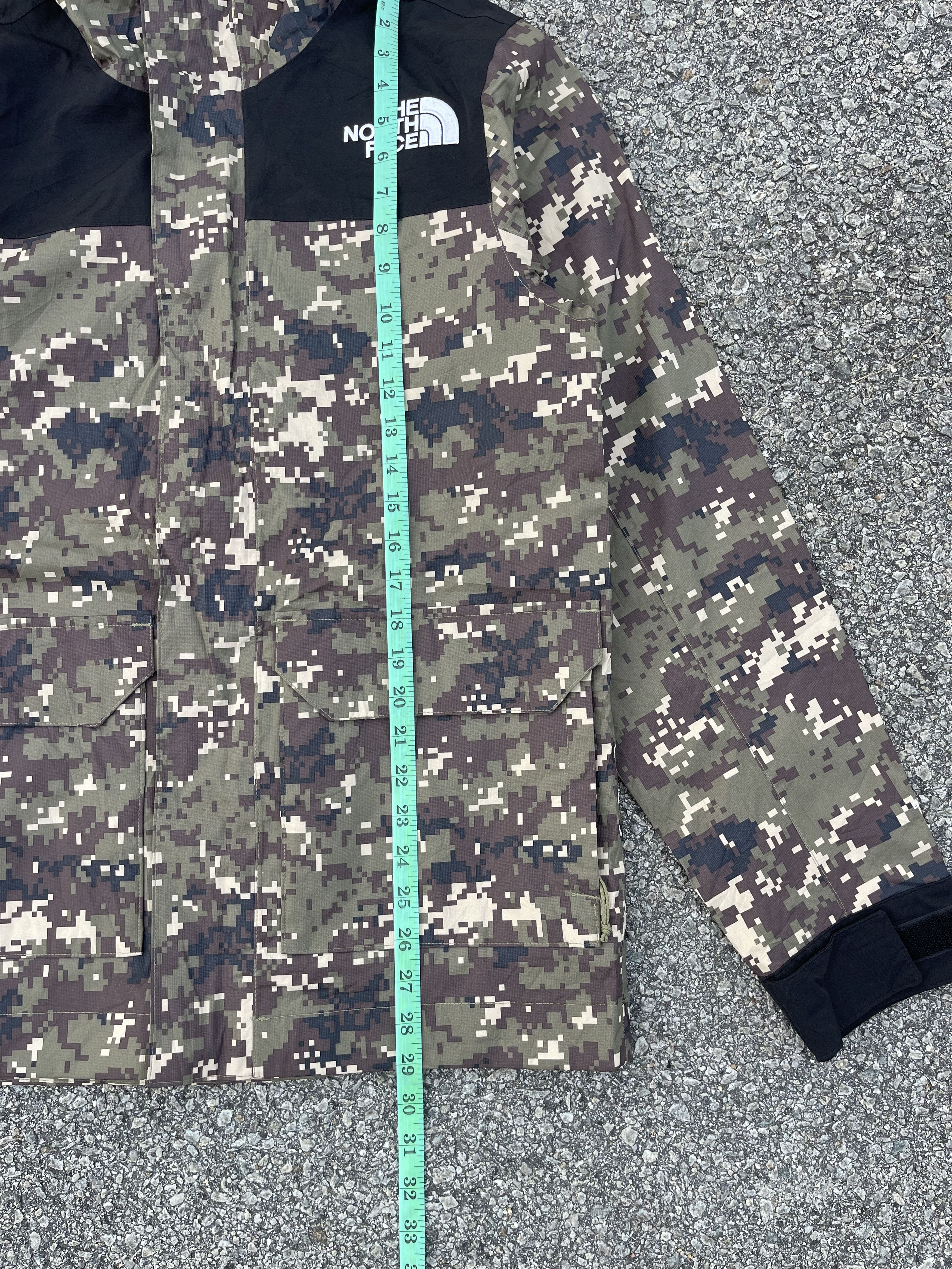 The North Face TNF Digital Camouflage Windbreaker Balaclava Size US S / EU 44-46 / 1 - 14 Thumbnail