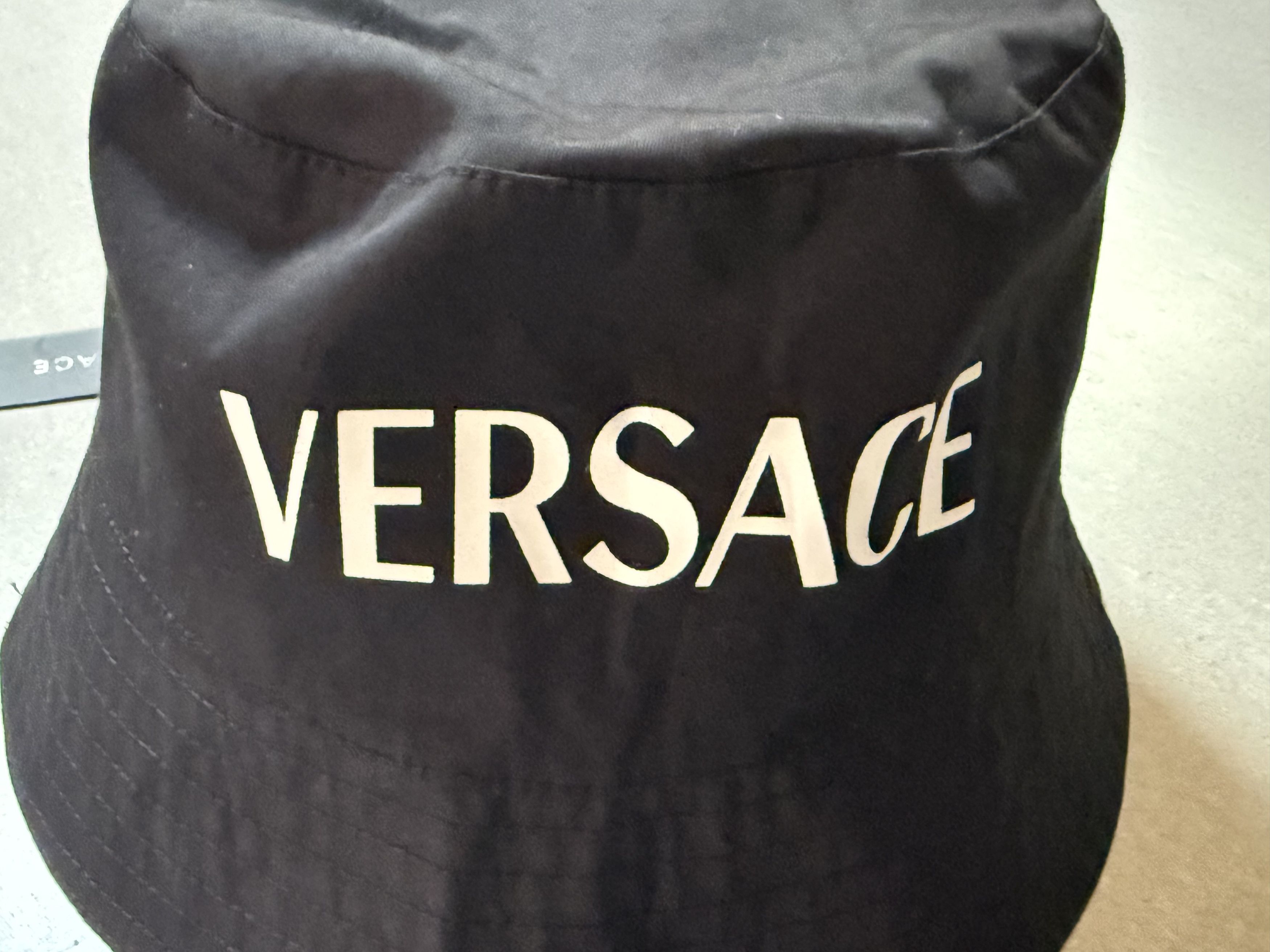 Versace VERSACE REVERS POLYAMIDE BUCKET HAT BAROQUE SIZE 57 $670USD Size ONE SIZE - 6 Thumbnail