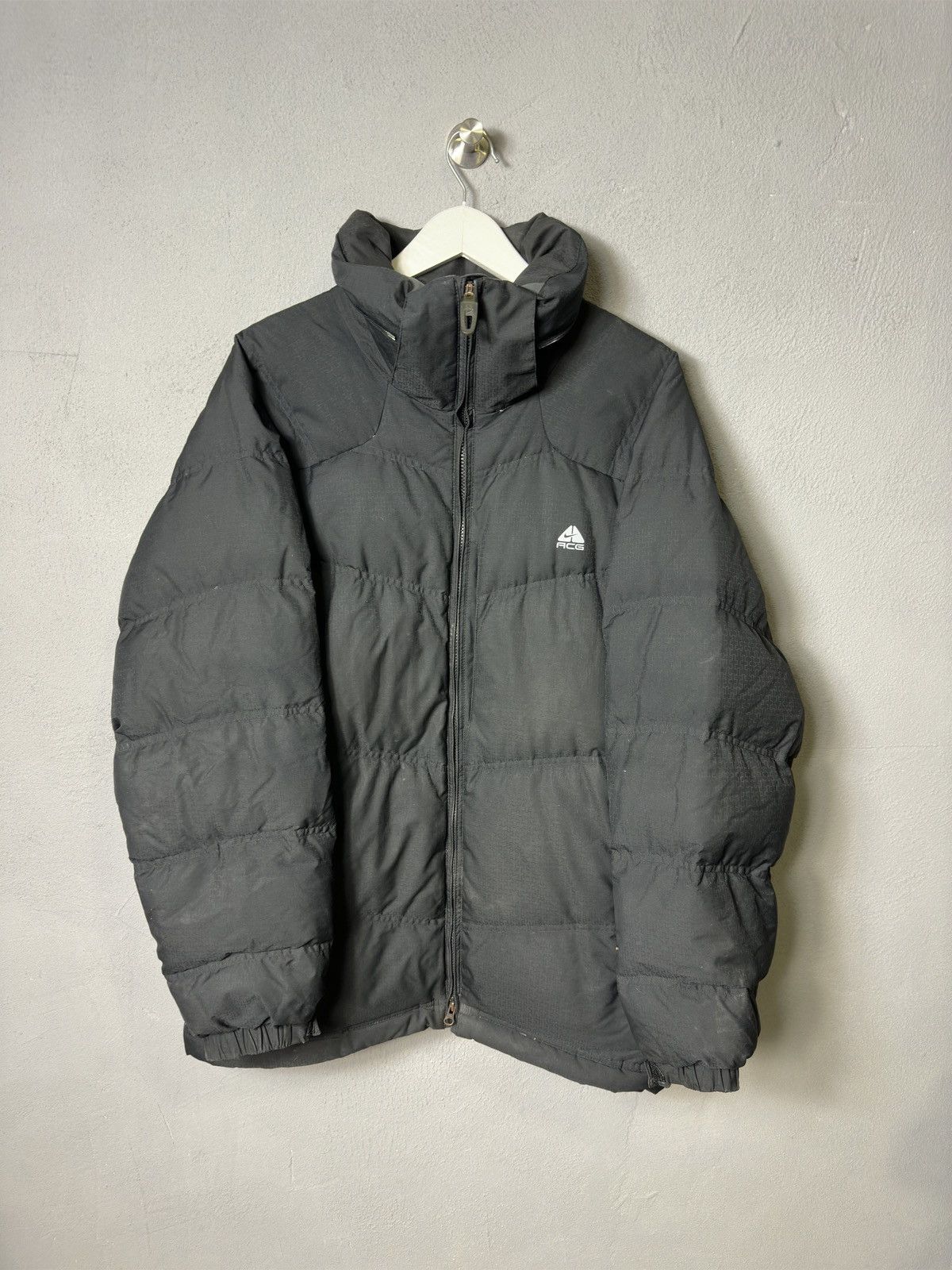 Nike × Nike ACG × Vintage Vintage Nike ACG Baby Black Down Puffer Jacket Y2K Size US L / EU 52-54 / 3 - 1 Thumbnail