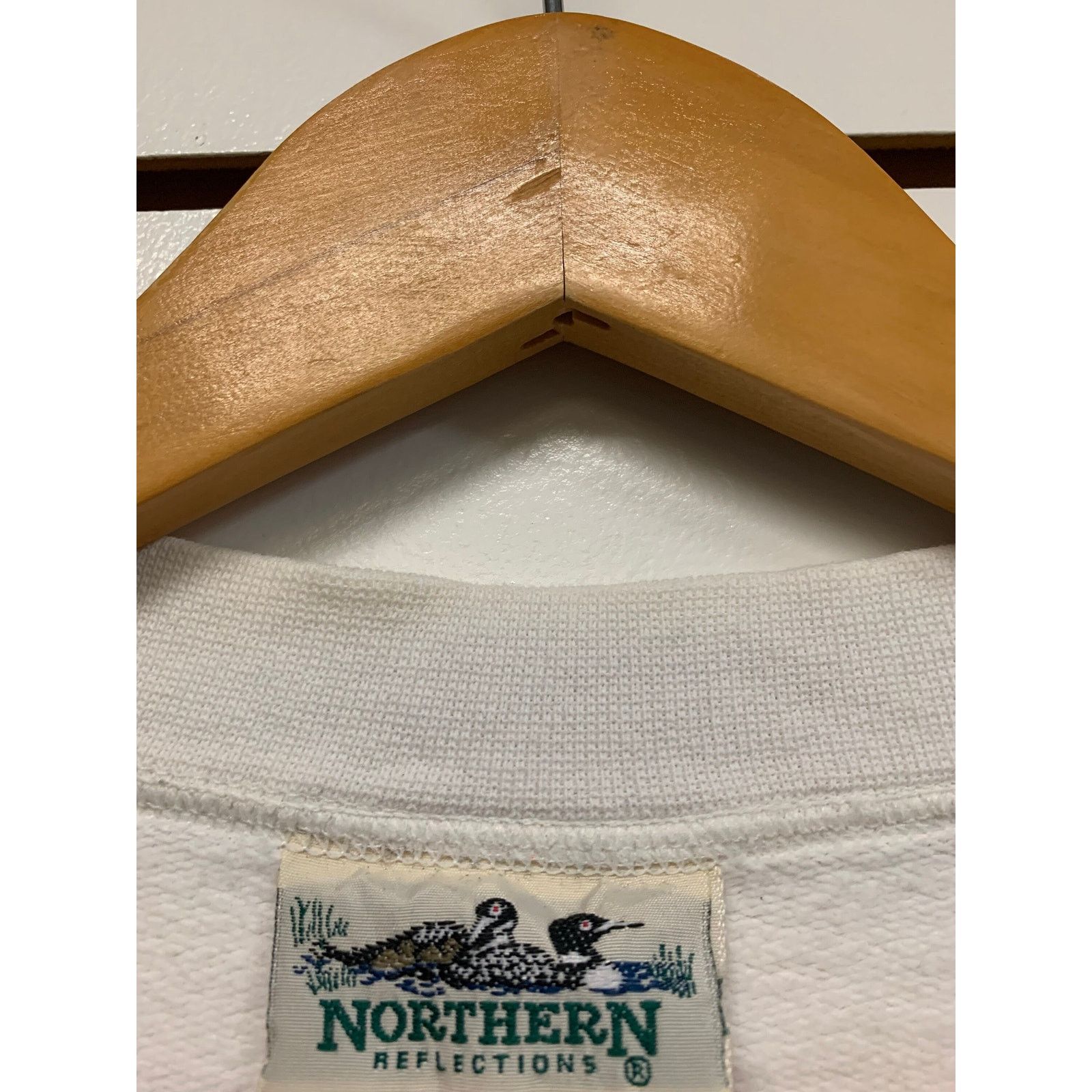 Northern Reflections Vintage Snow outdoors winter women’s Sweatshirt size Small Size US S / EU 44-46 / 1 - 6 Thumbnail