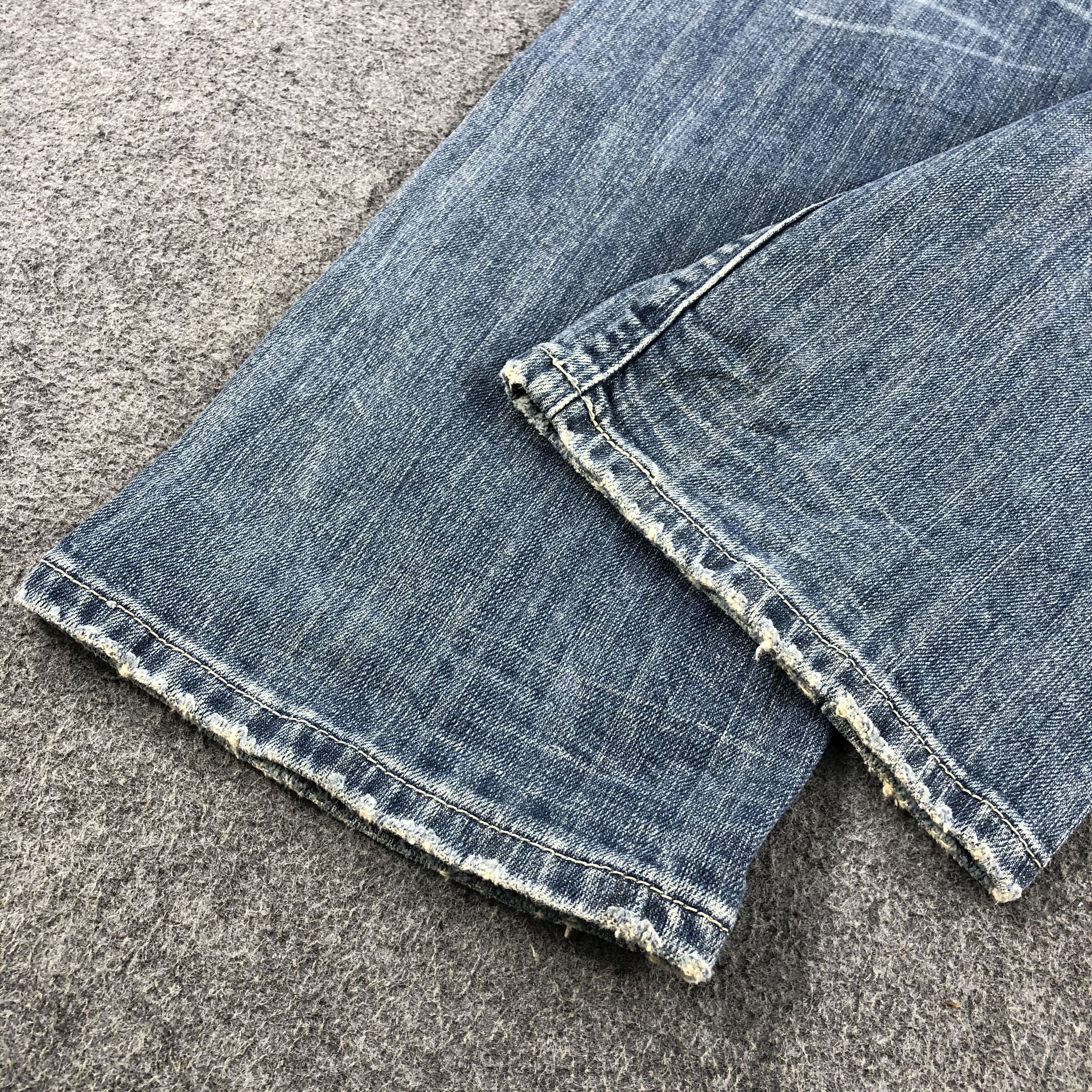 Levi's Vintage Blue Wash Levis Jeans-J2030 Size US 33 - 5 Thumbnail